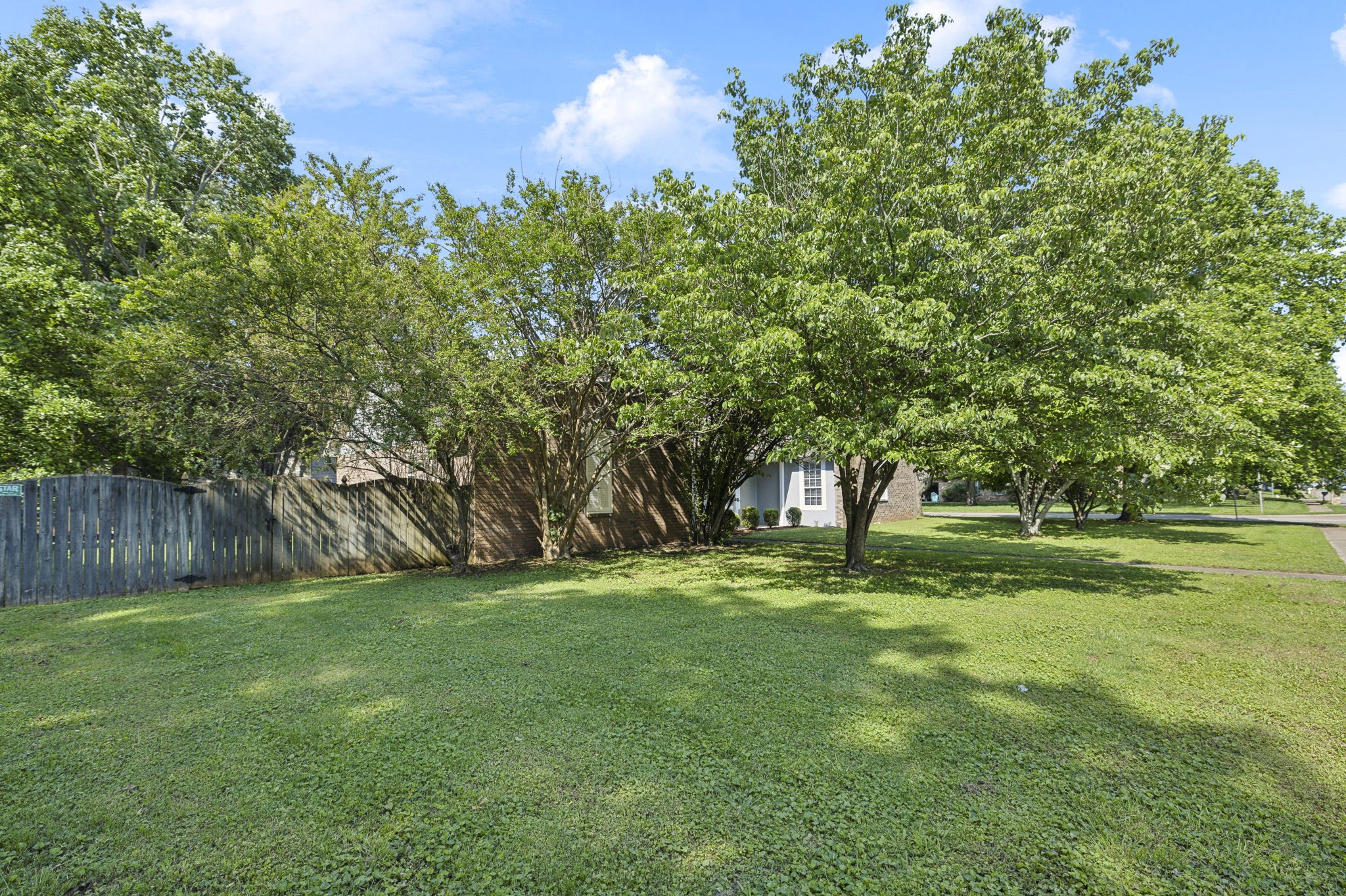 2710 Wellington Pl