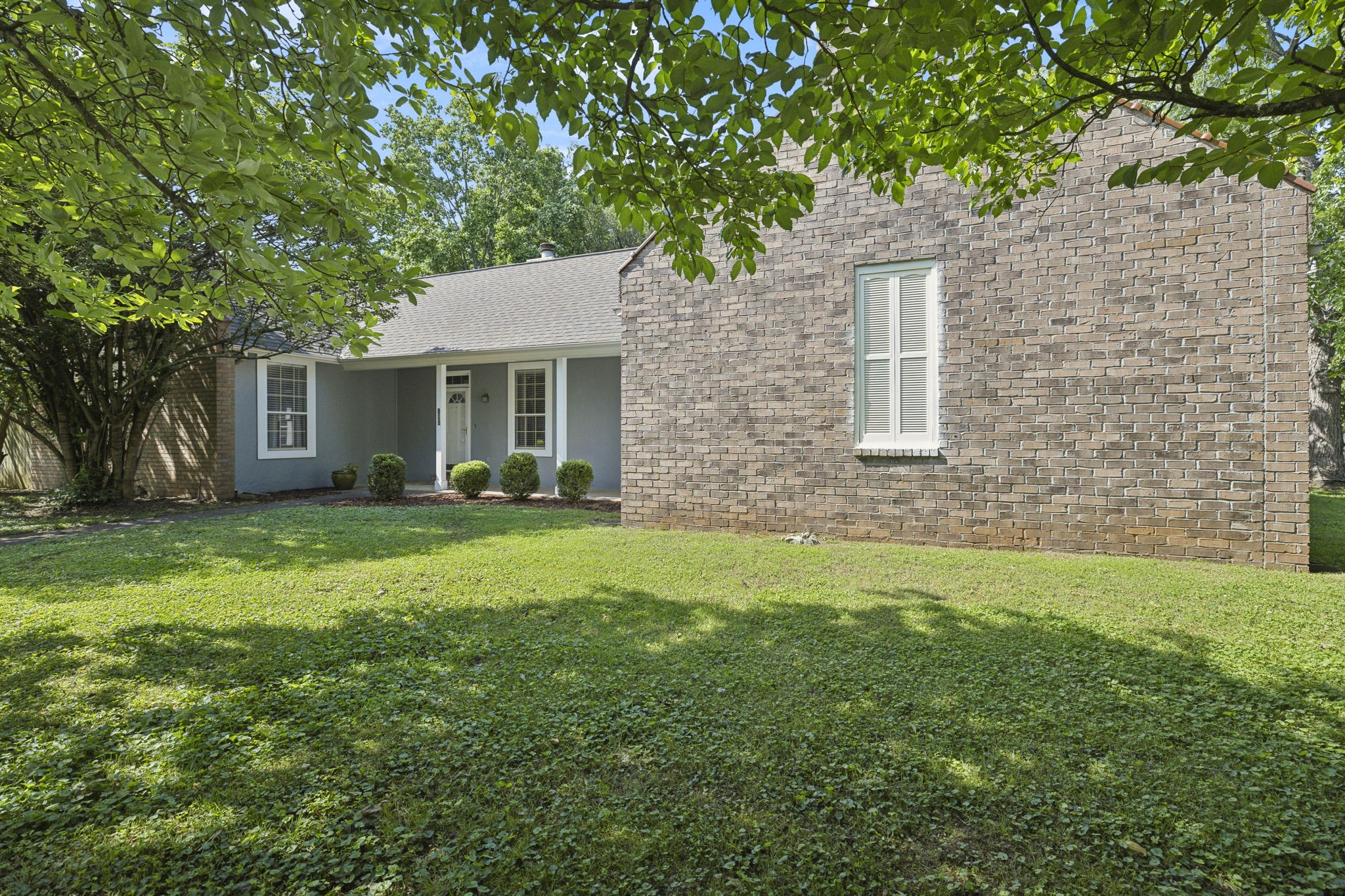 2710 Wellington Pl