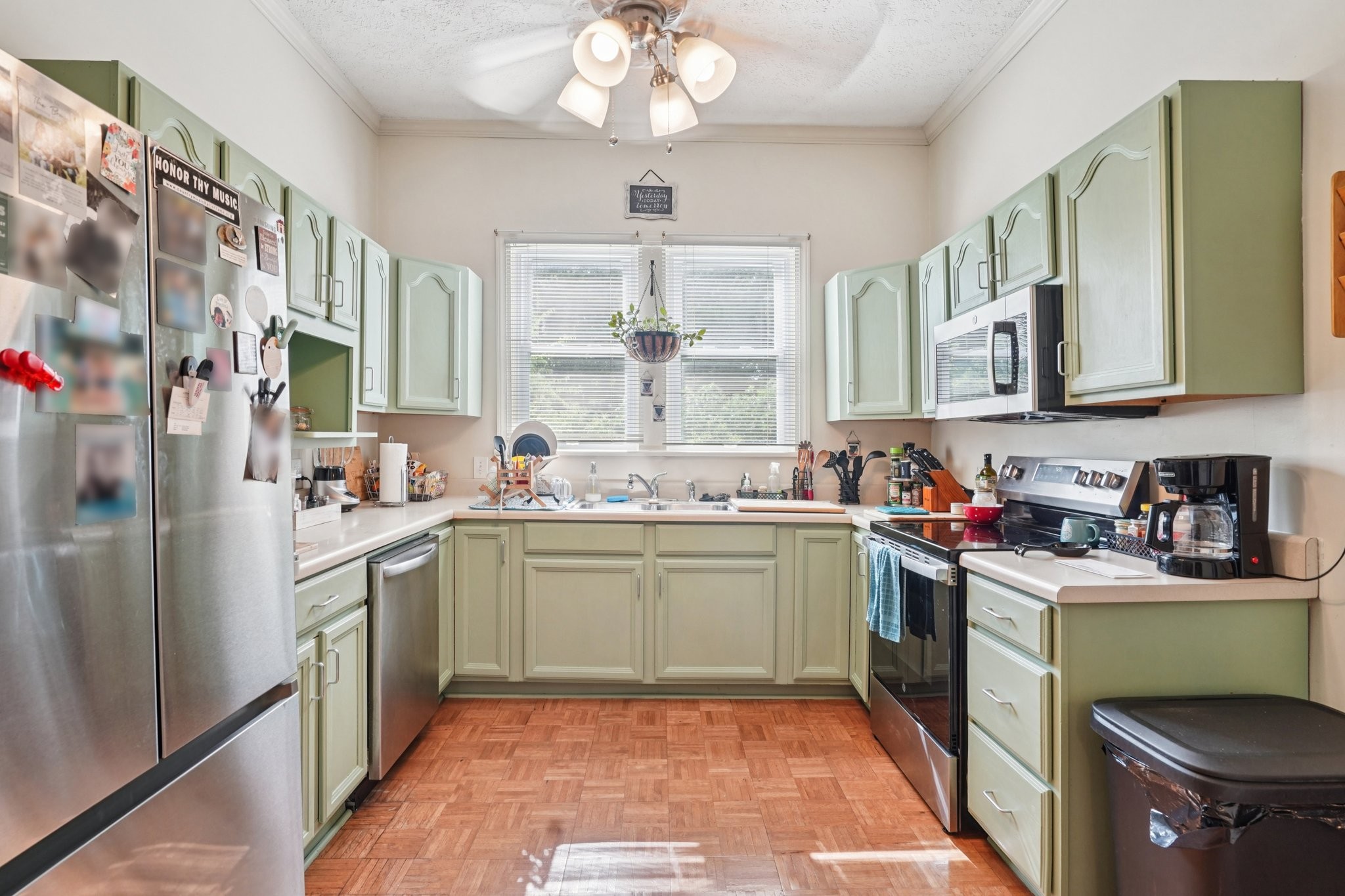 119 S Statesville Ave