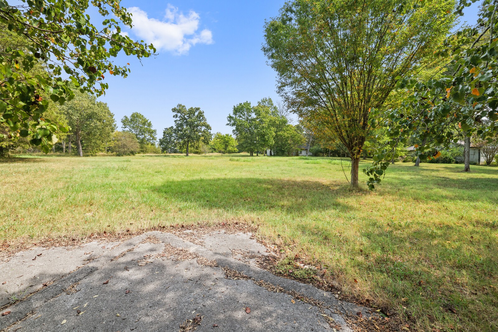 Nashville, Tennessee, 37217, United States, 4 Bedrooms Bedrooms, ,2 BathroomsBathrooms,Residential,Active,2036044