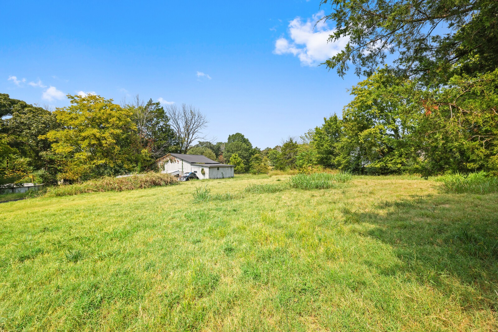 Nashville, Tennessee, 37217, United States, 4 Bedrooms Bedrooms, ,2 BathroomsBathrooms,Residential,Active,2036044