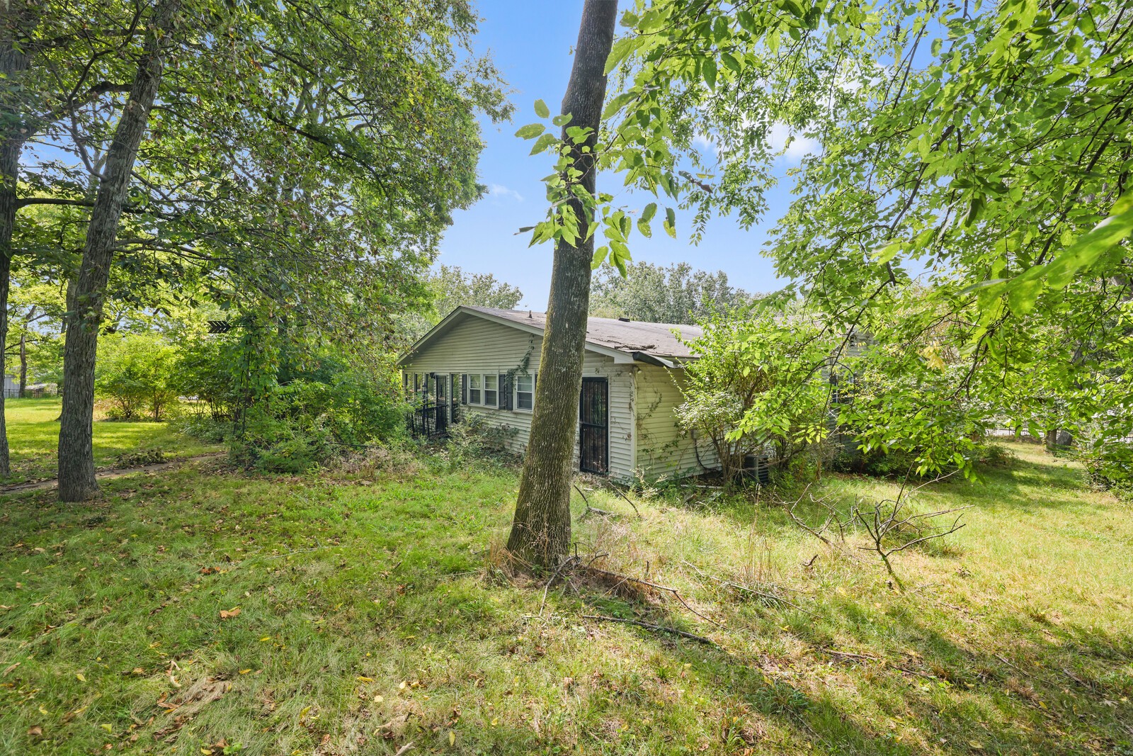 Nashville, Tennessee, 37217, United States, 4 Bedrooms Bedrooms, ,2 BathroomsBathrooms,Residential,Active,2036044