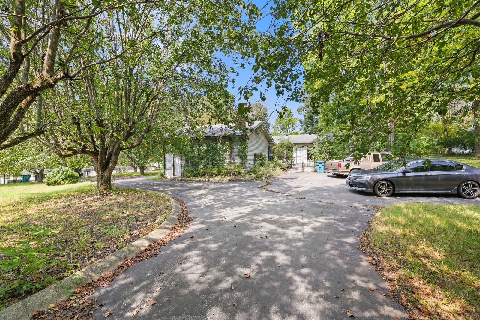 Nashville, Tennessee, 37217, United States, 4 Bedrooms Bedrooms, ,2 BathroomsBathrooms,Residential,Active,2036044