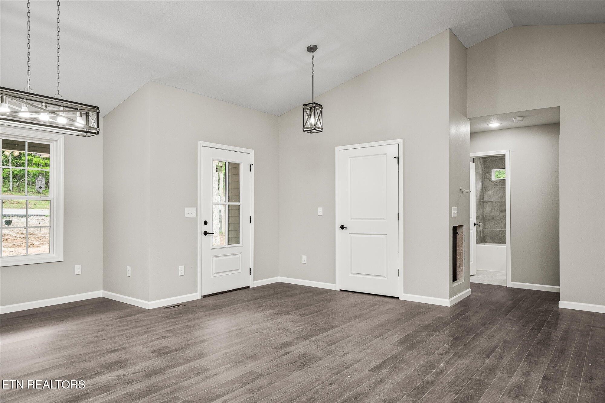 528 St George Drive