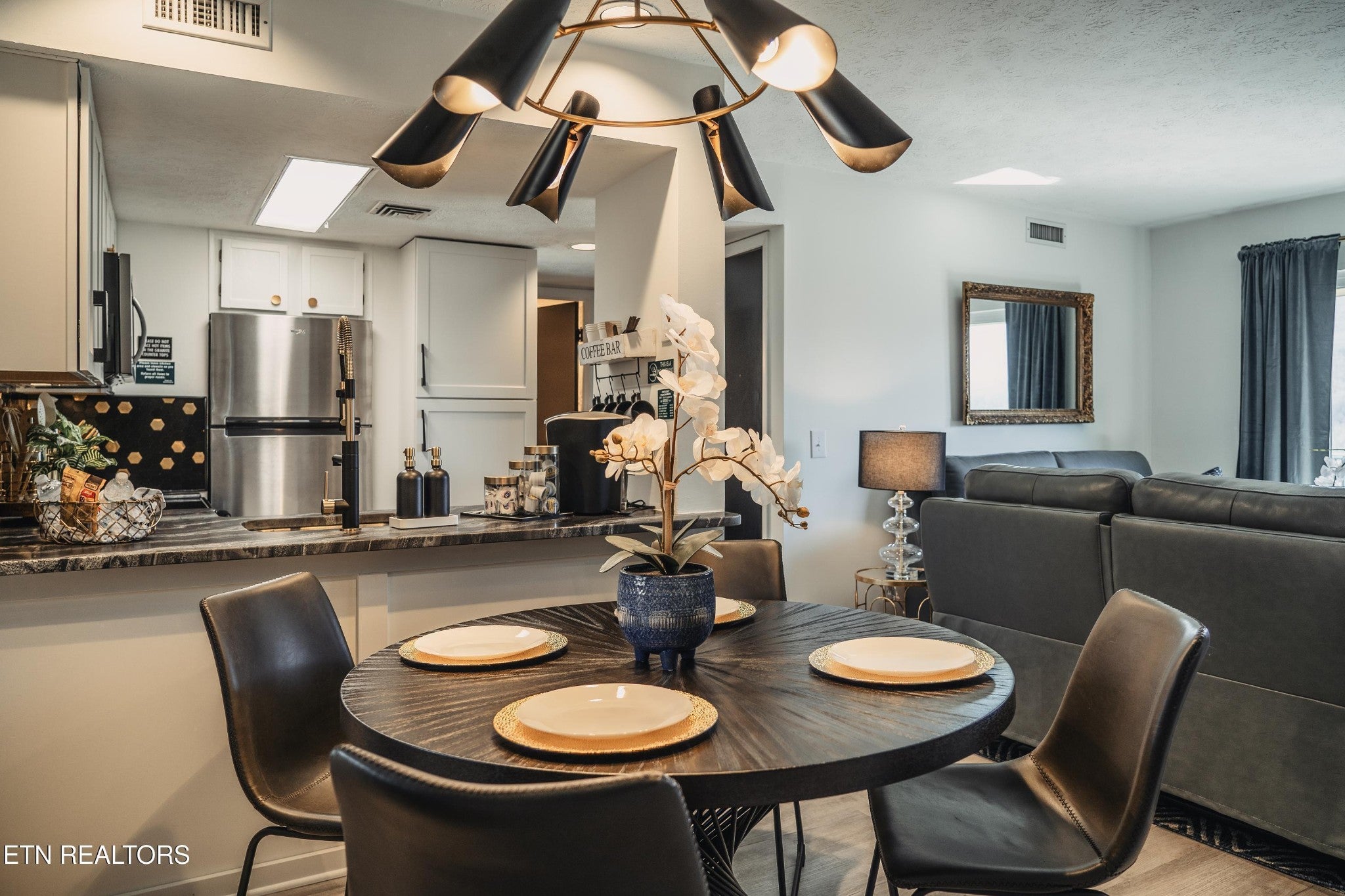 3710 Weber Rd 303