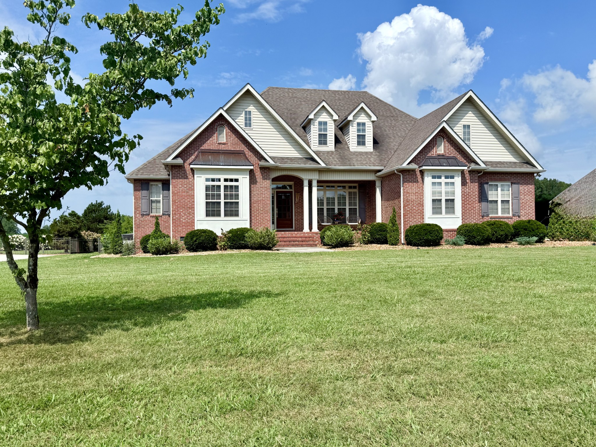 215 Wellington Dr