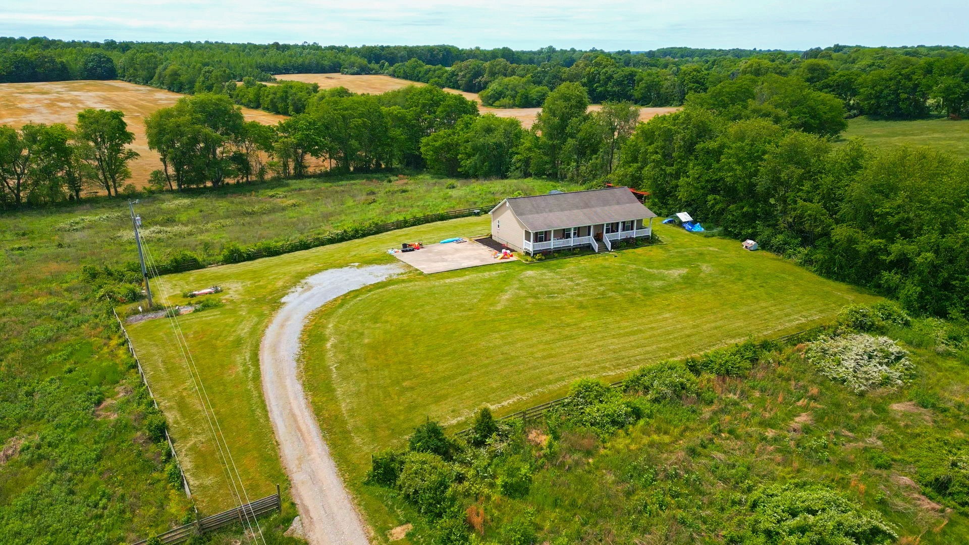 6015 Highway 76 E