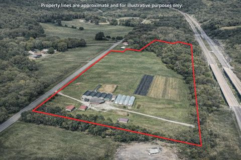 Photo of 2461 Bodenham Rd, Pulaski, TN 38478 (MLS # 3171216)