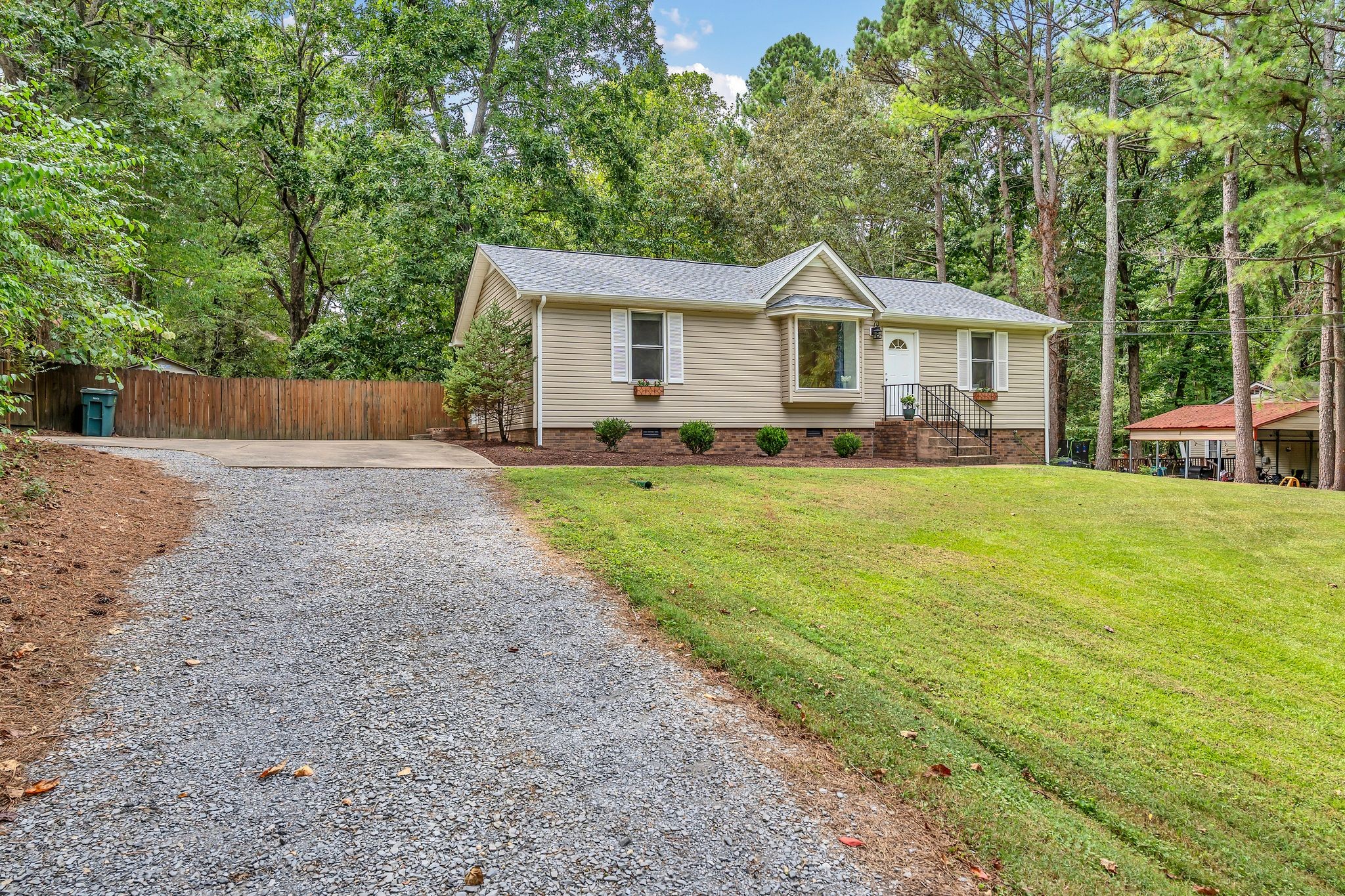 7103 Dogwood Ct