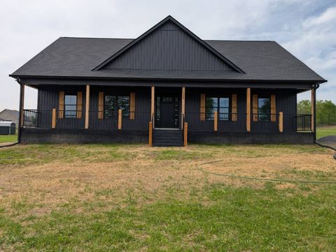 368 Clyde Wix Rd Westmoreland TN 37186