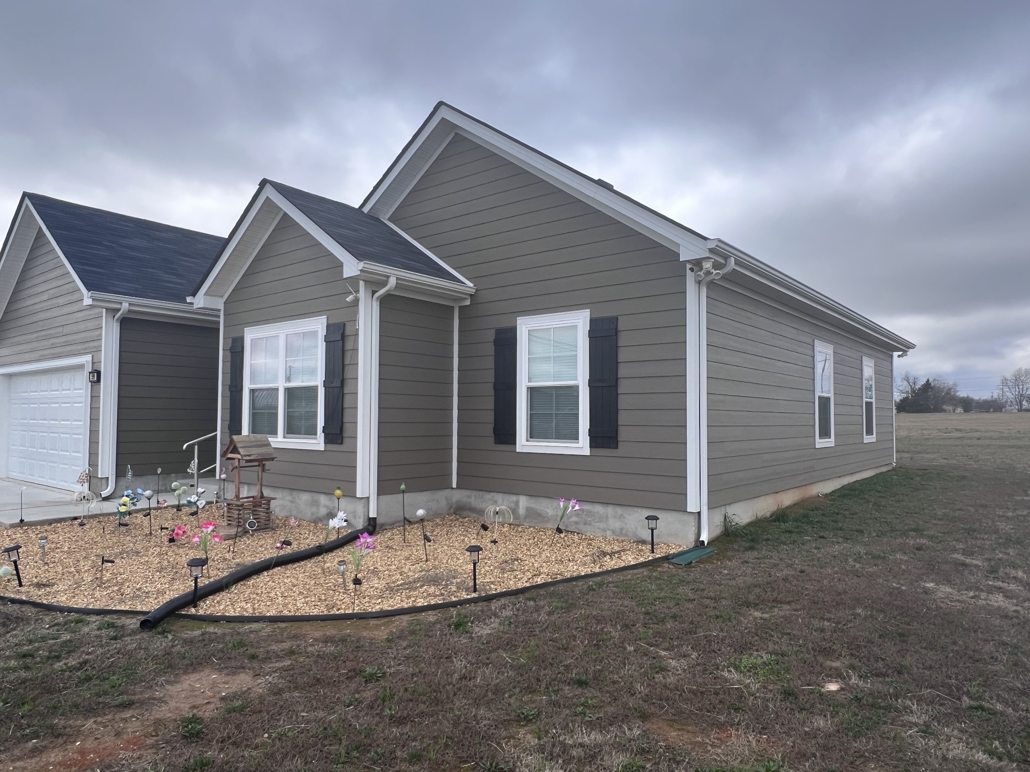 599 Mimosa Dr