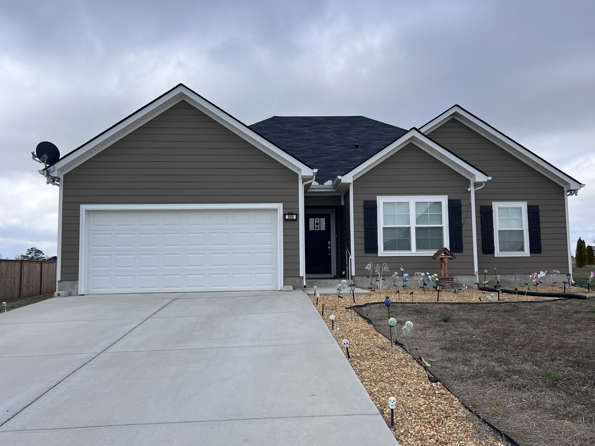 599 Mimosa Dr
