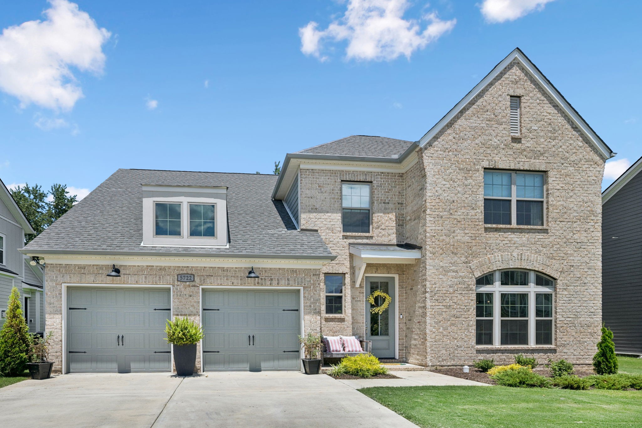 5722 Heirloom Dr