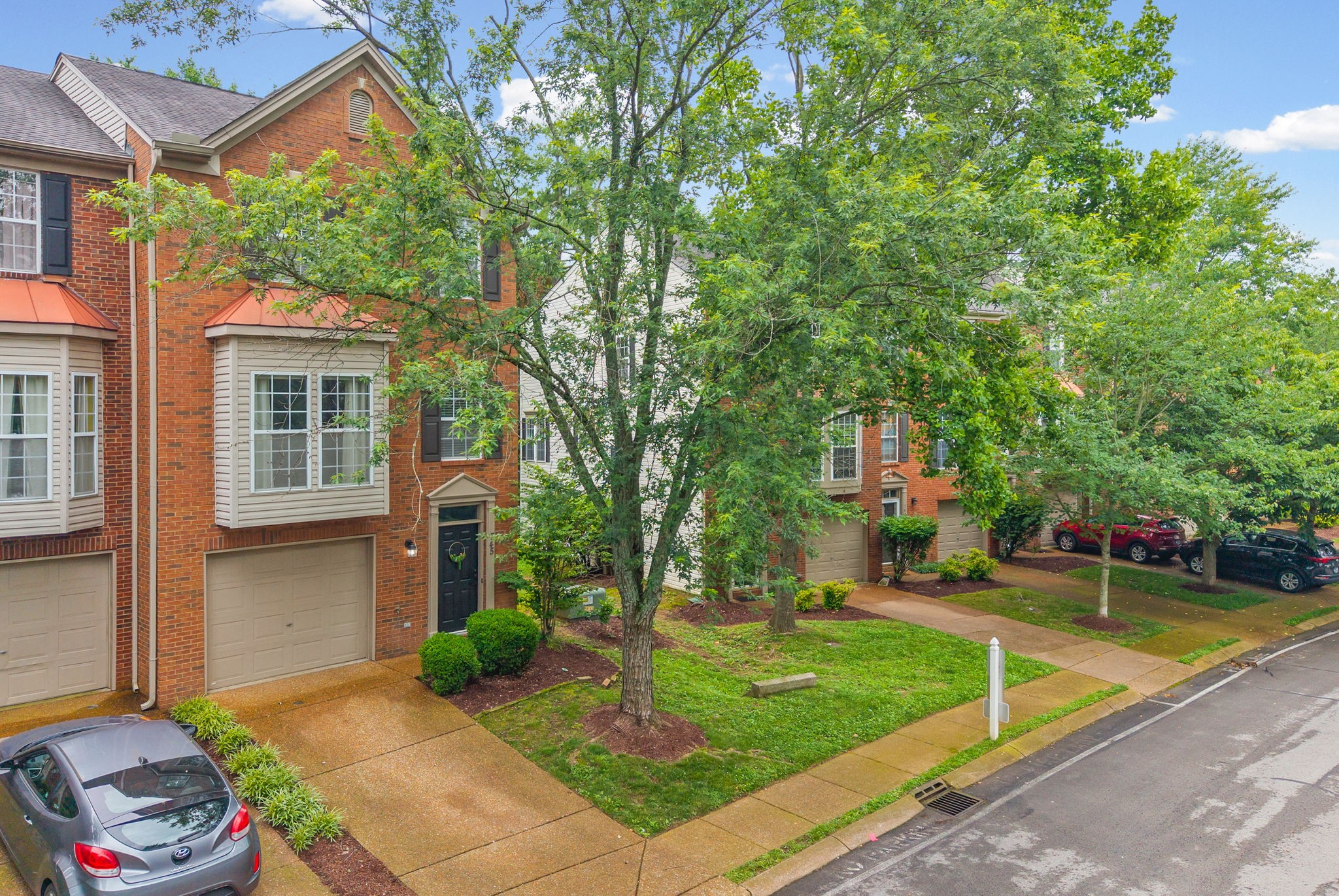 745 Huffine Manor Cir, Franklin TN 37067 3-bed condo, photo 3 of 30