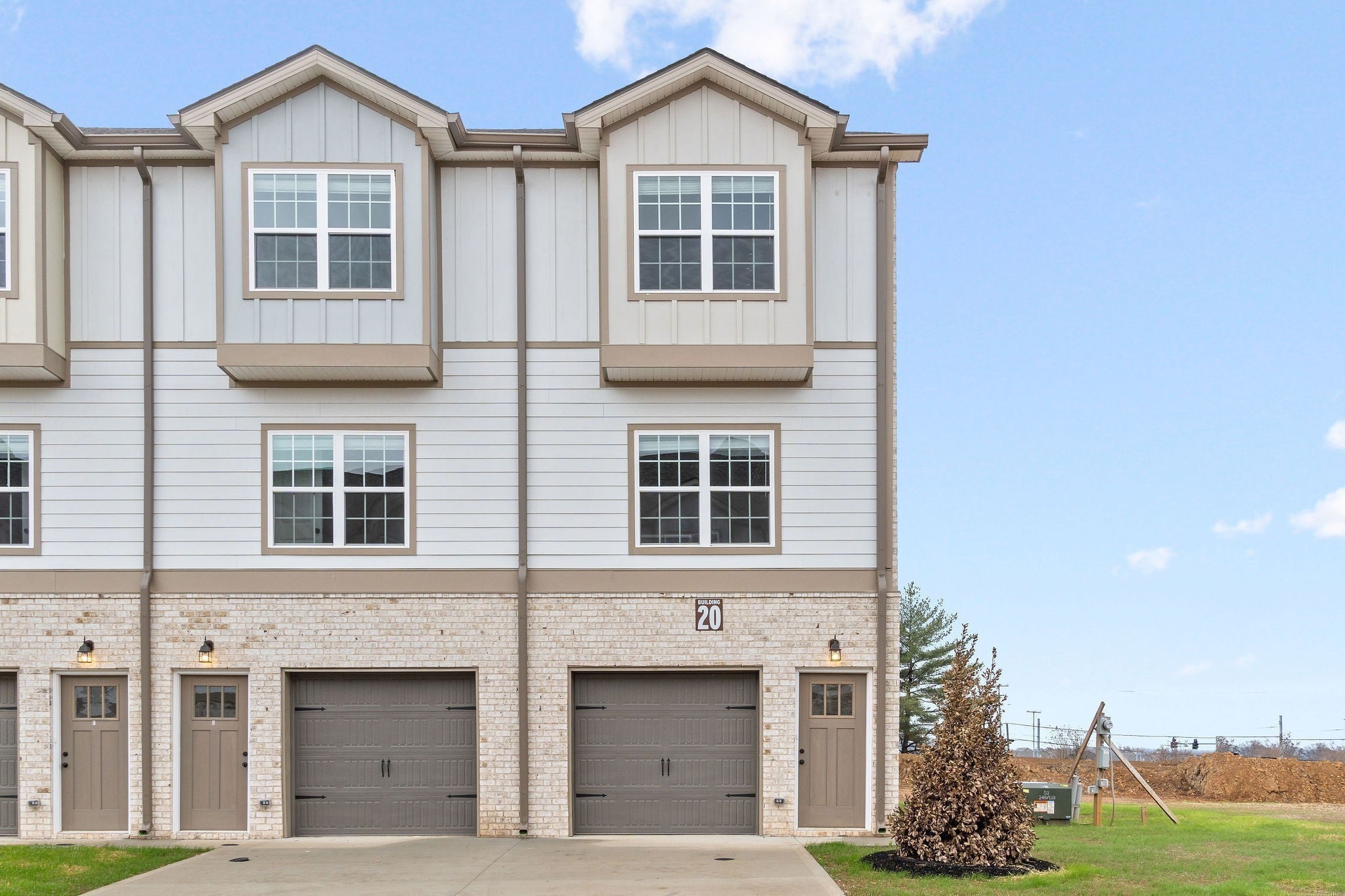 3350 Allen Rd 14L