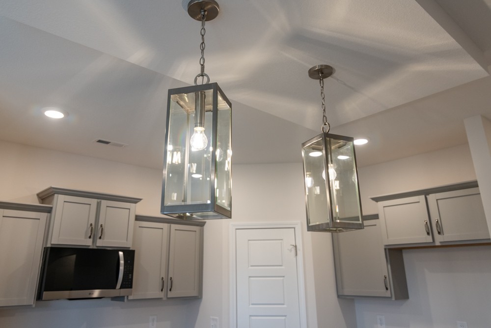 1584 Hidden Creek Trail