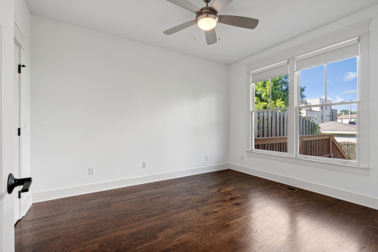 Nashville, Tennessee 37208, United States, 3 Bedrooms Bedrooms, ,3 BathroomsBathrooms,Residential,Active,210203