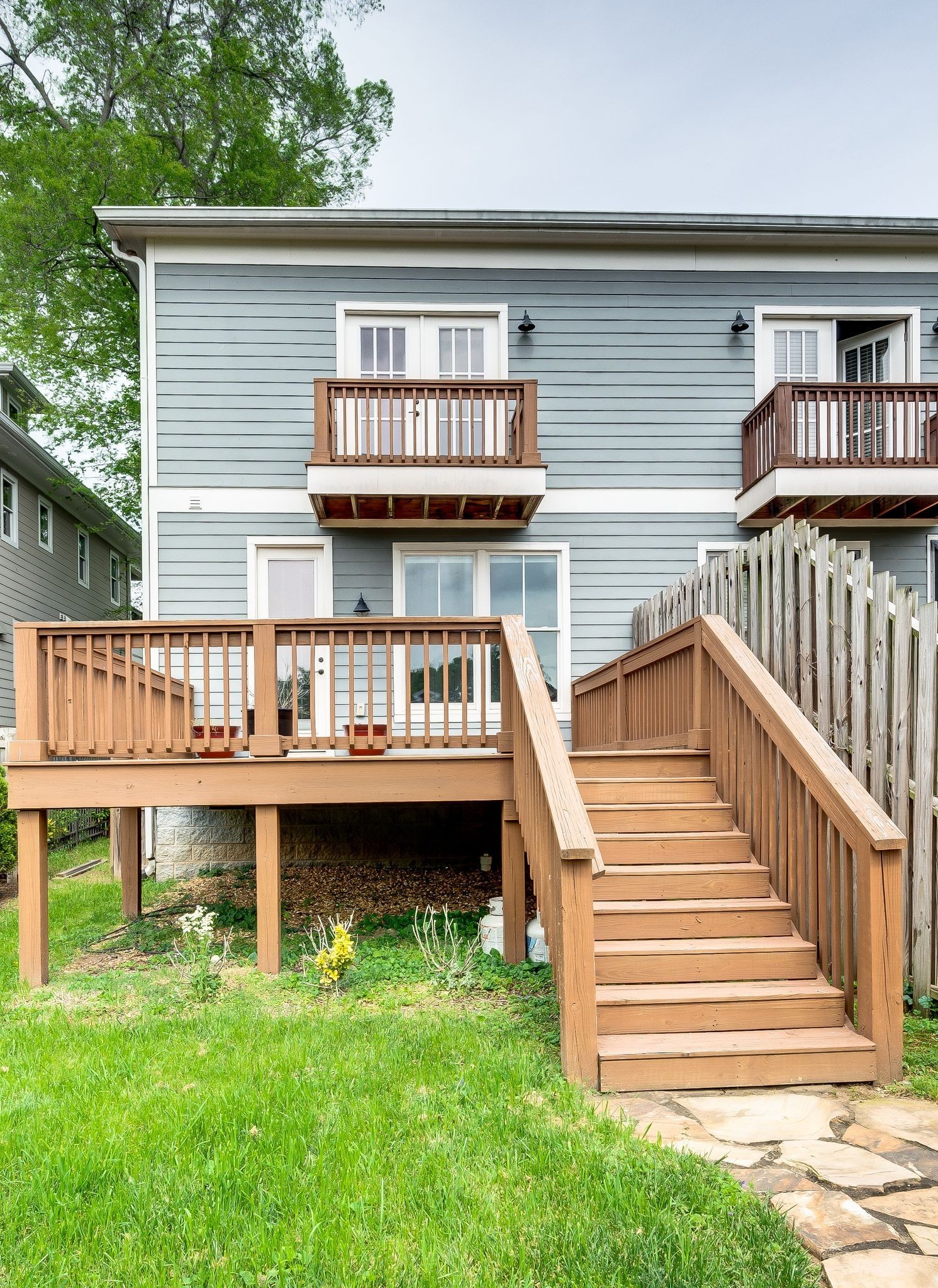 Nashville, Tennessee 37208, United States, 3 Bedrooms Bedrooms, ,3 BathroomsBathrooms,Residential,Active,210203