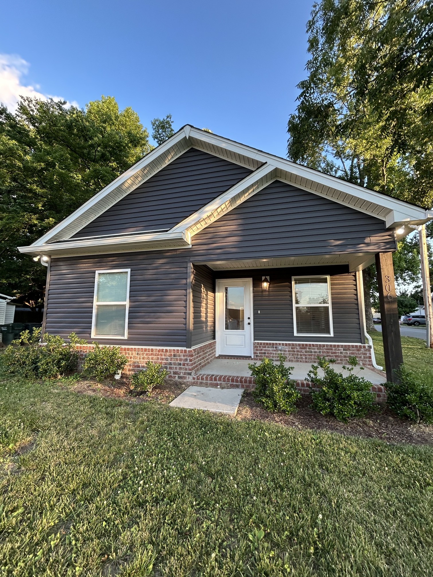 Photo 1 of 28 — 306 Church St, Portland, TN 37148