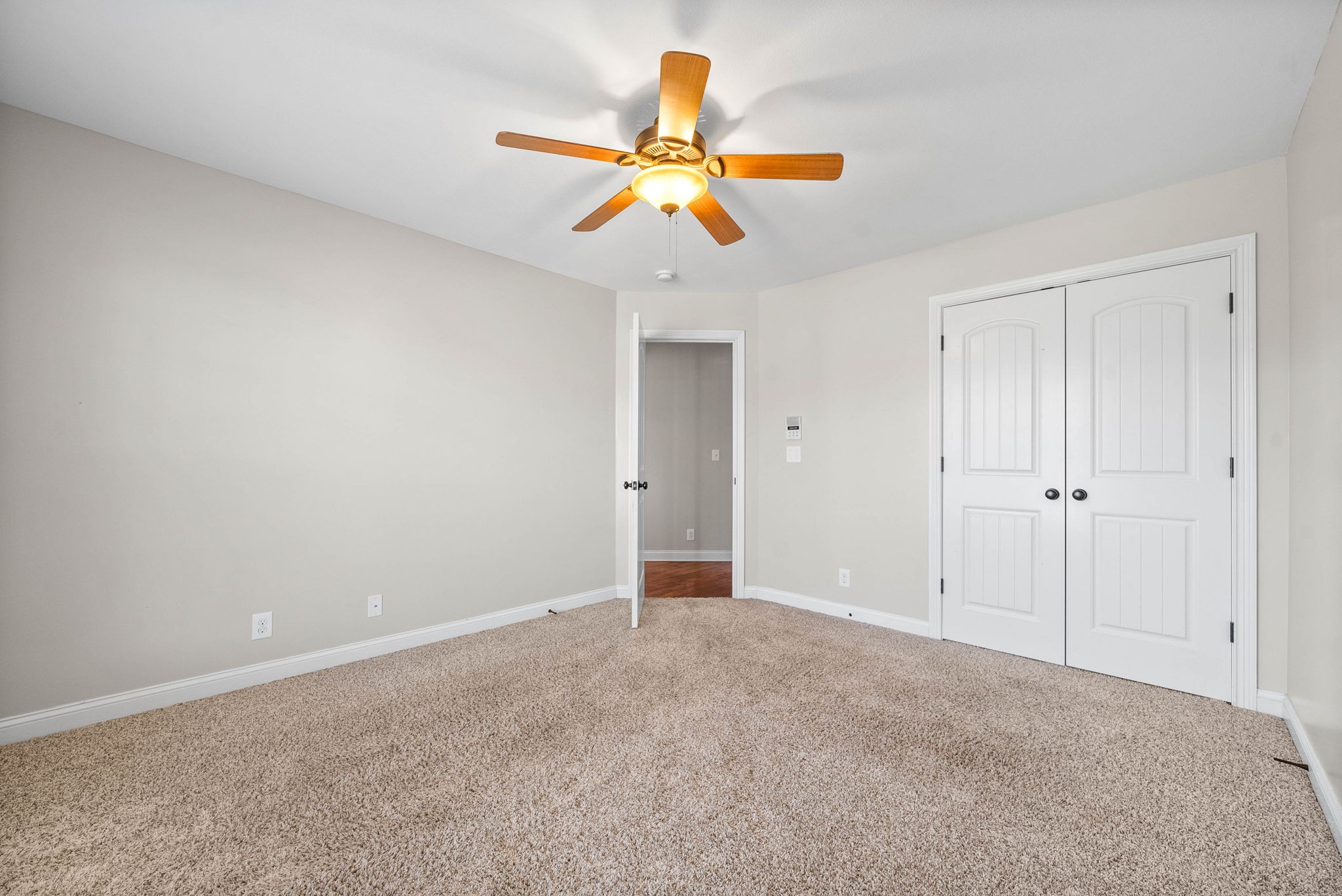 Clarksville, Tennessee 37040, United States, 4 Bedrooms Bedrooms, ,3 BathroomsBathrooms,Residential,Pending,80523