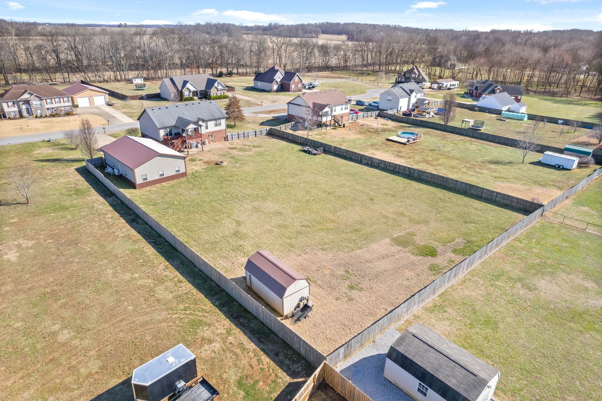 Clarksville, Tennessee 37040, United States, 4 Bedrooms Bedrooms, ,3 BathroomsBathrooms,Residential,Pending,80523