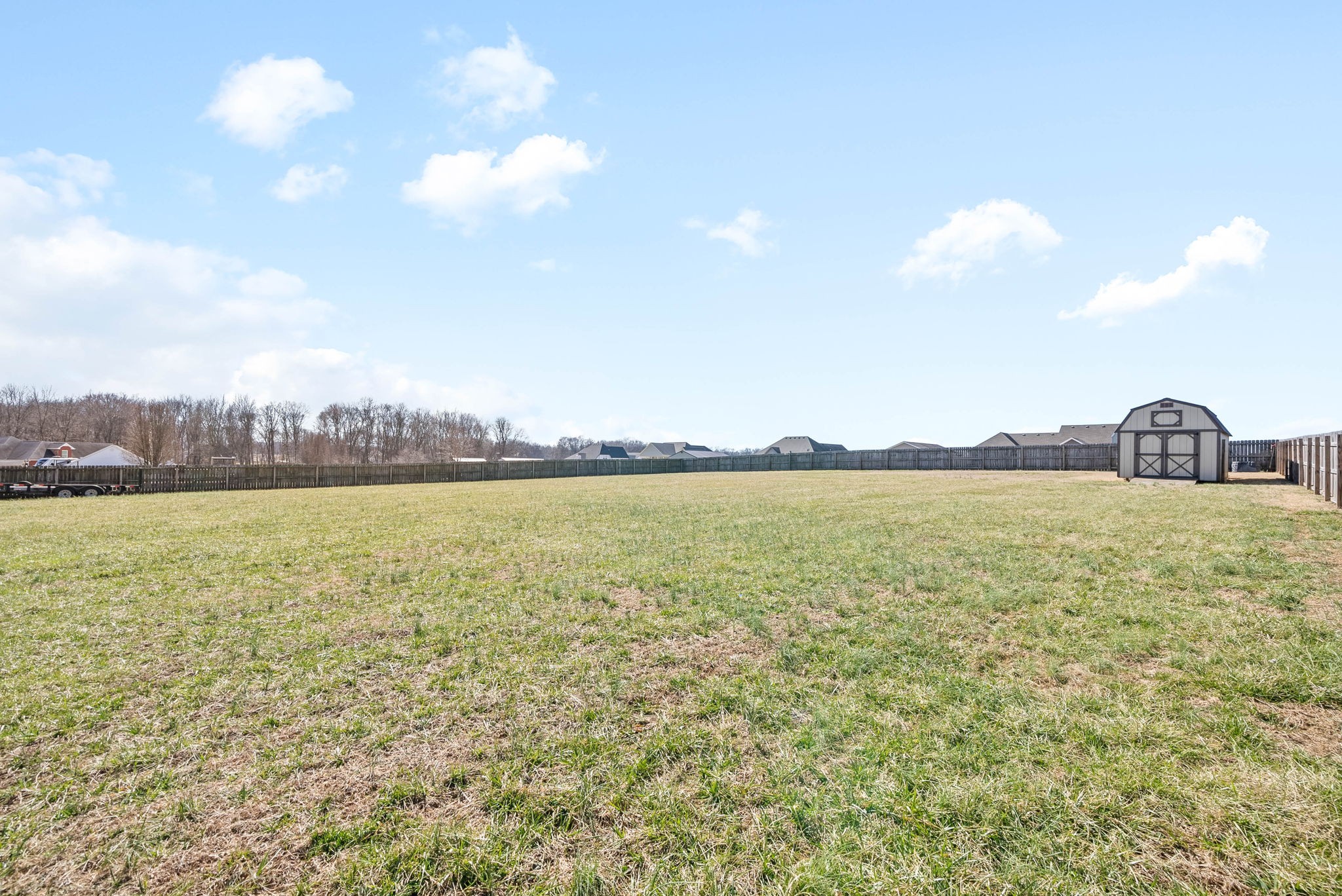 Clarksville, Tennessee 37040, United States, 4 Bedrooms Bedrooms, ,3 BathroomsBathrooms,Residential,Pending,80523