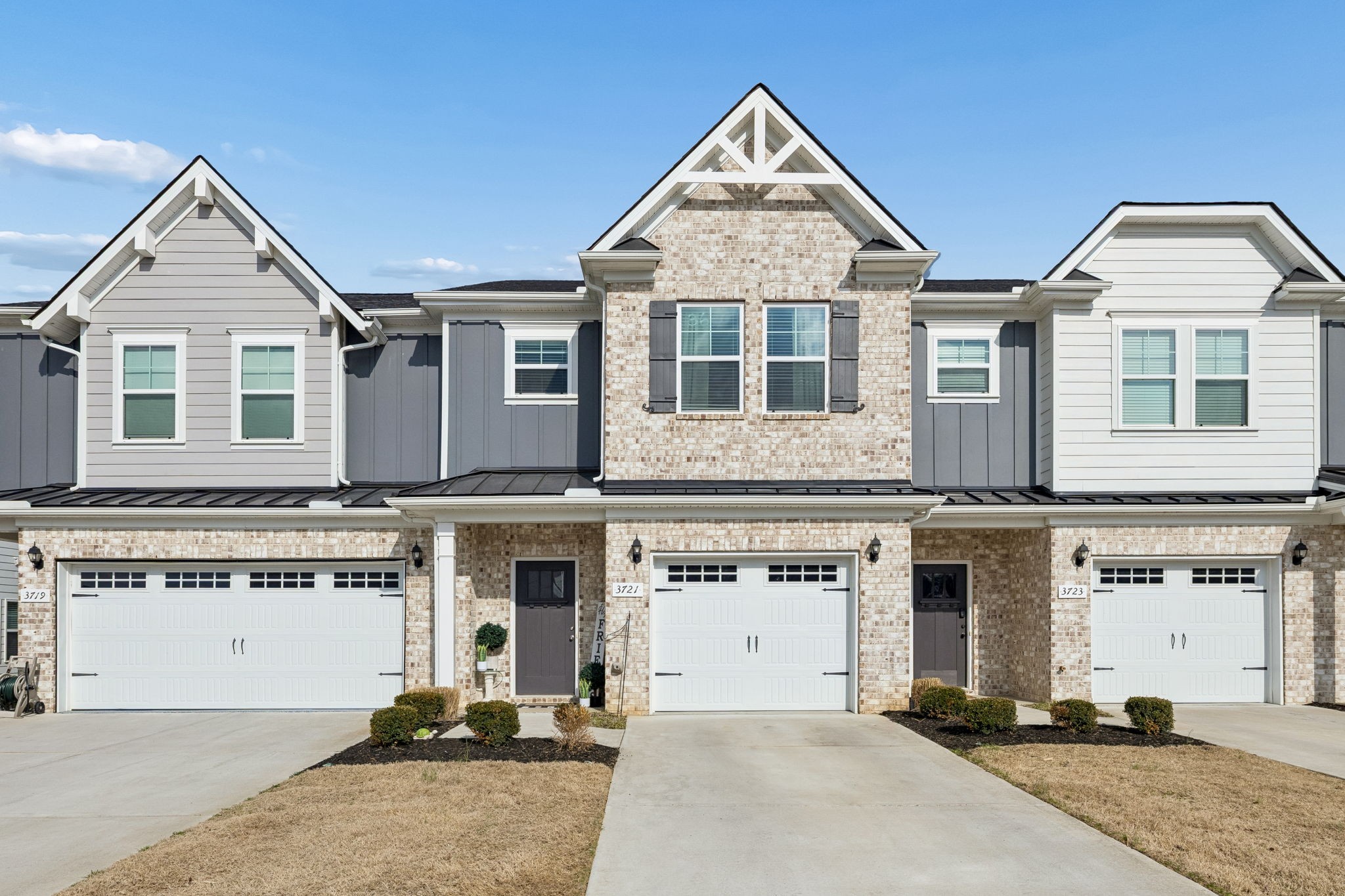 3721 Hunter Bryce Ln