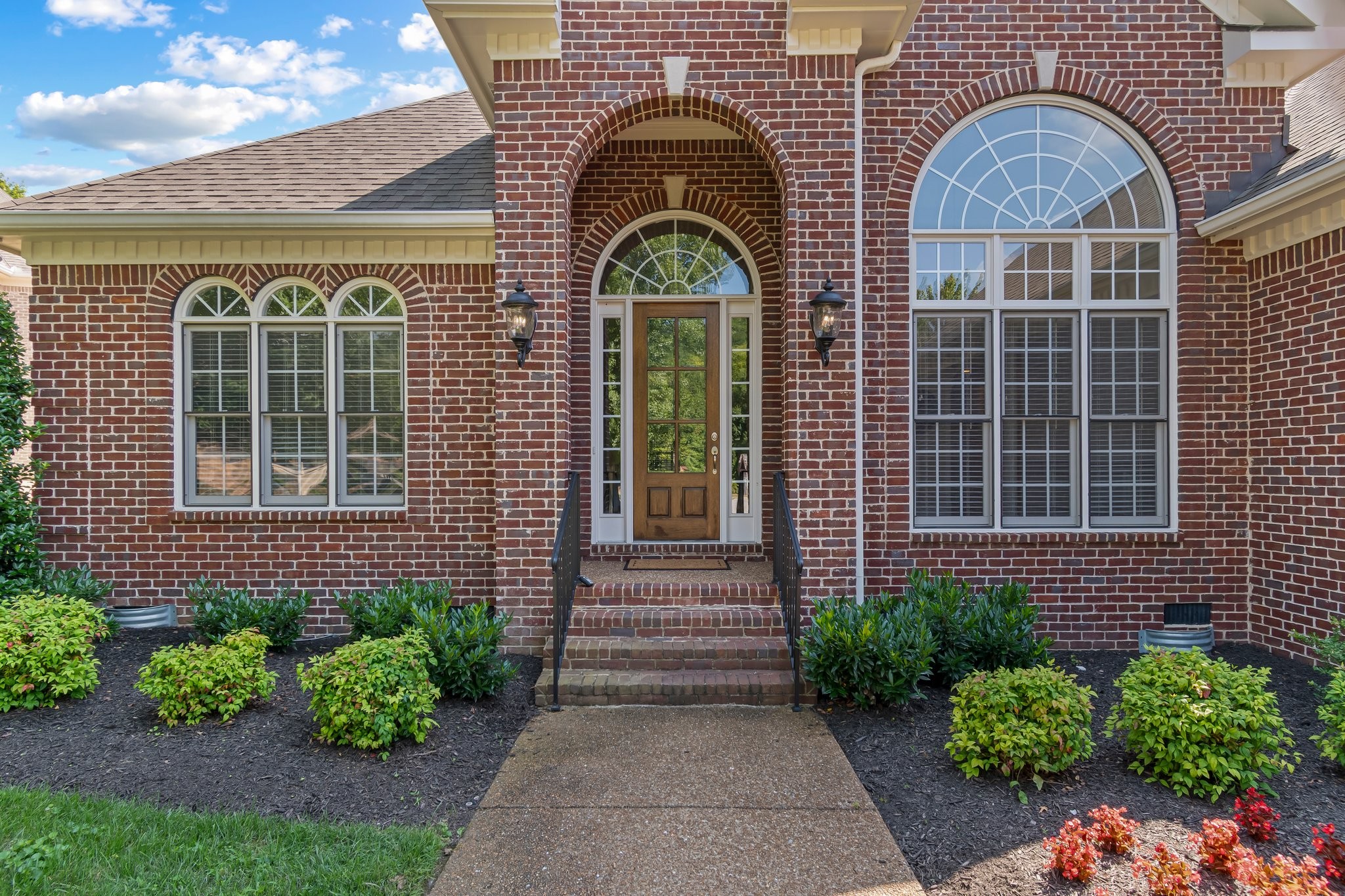 494 Beauchamp Cir