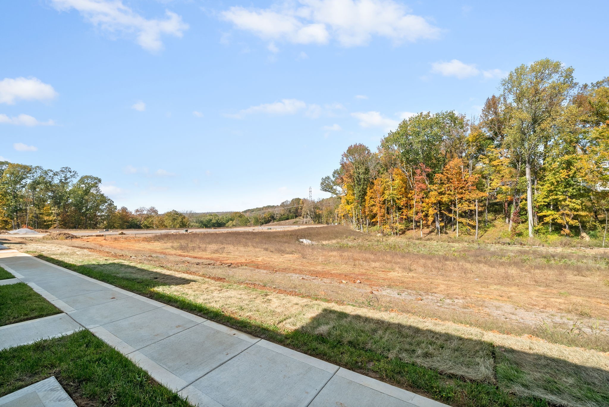 Clarksville, Tennessee 37043, United States, 2 Bedrooms Bedrooms, ,3 BathroomsBathrooms,Residential,Active,142736