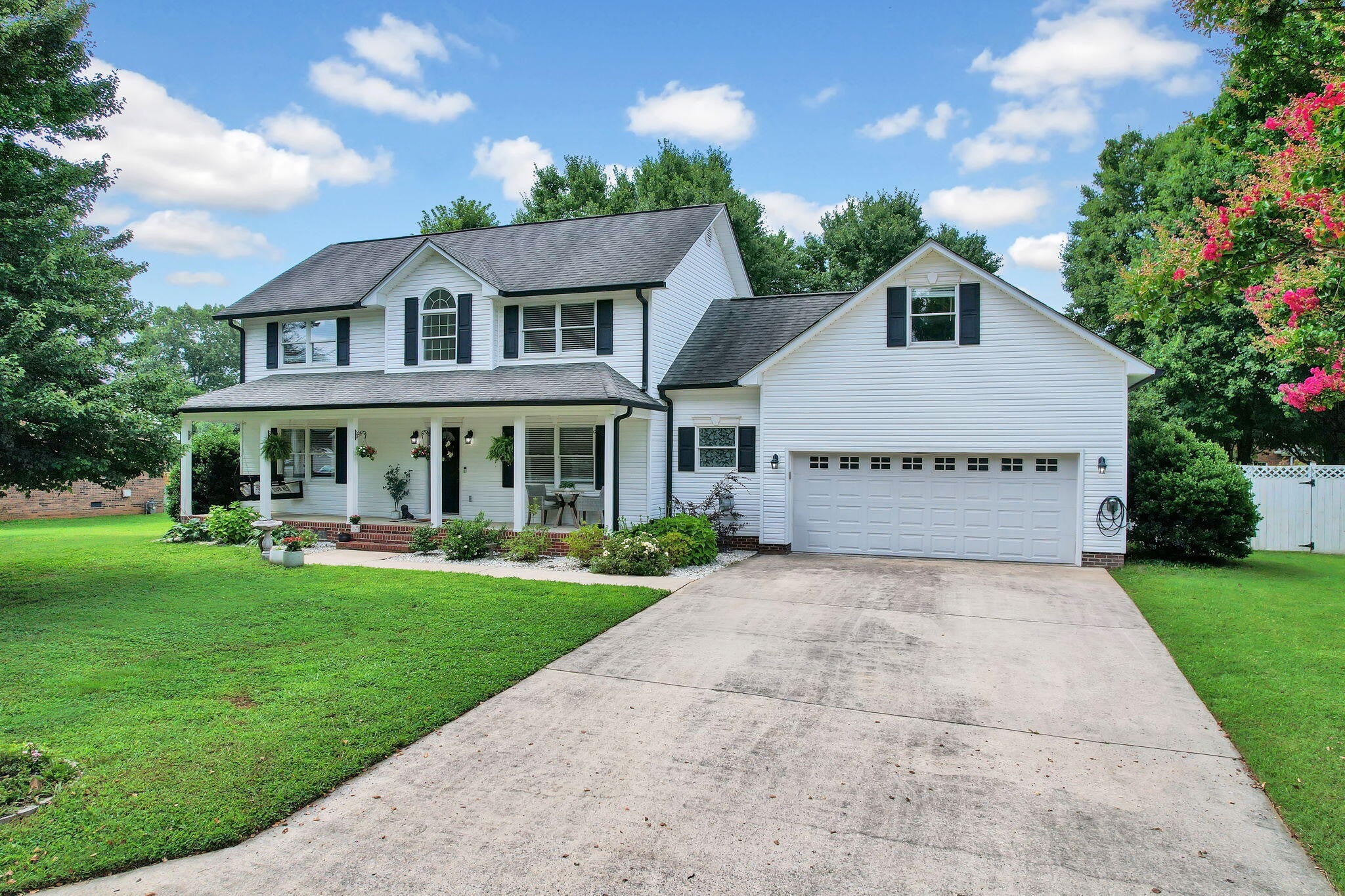 145 Ridgestone Drive NW