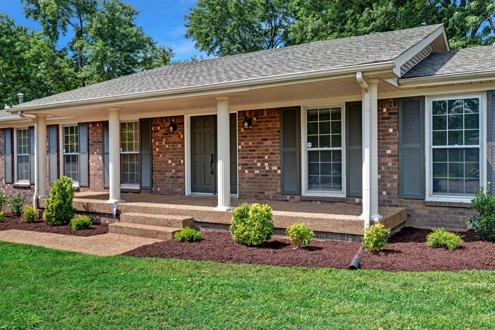512 Saint Paul Ct