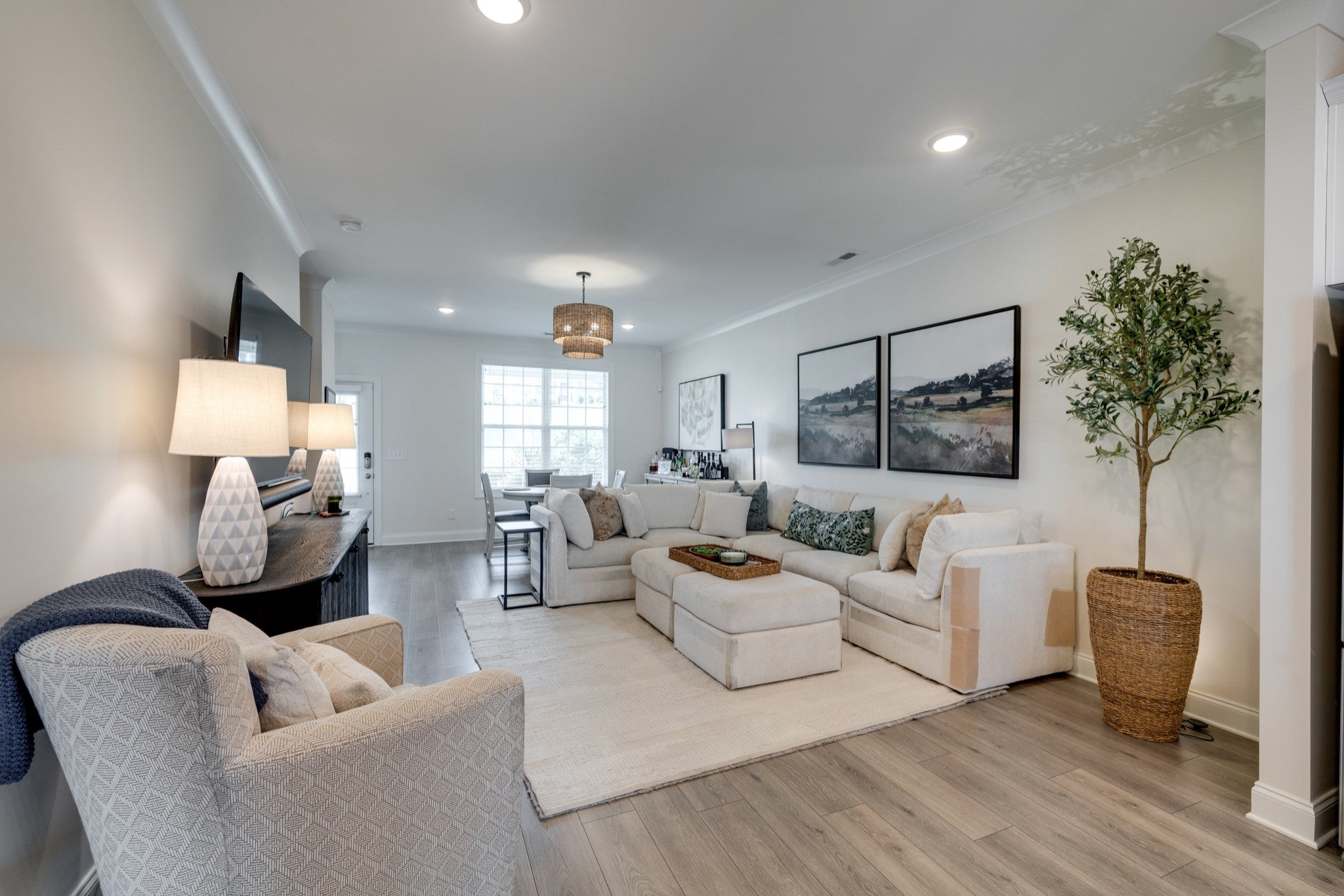 2.0-bed rental at 621 Thetford Alley