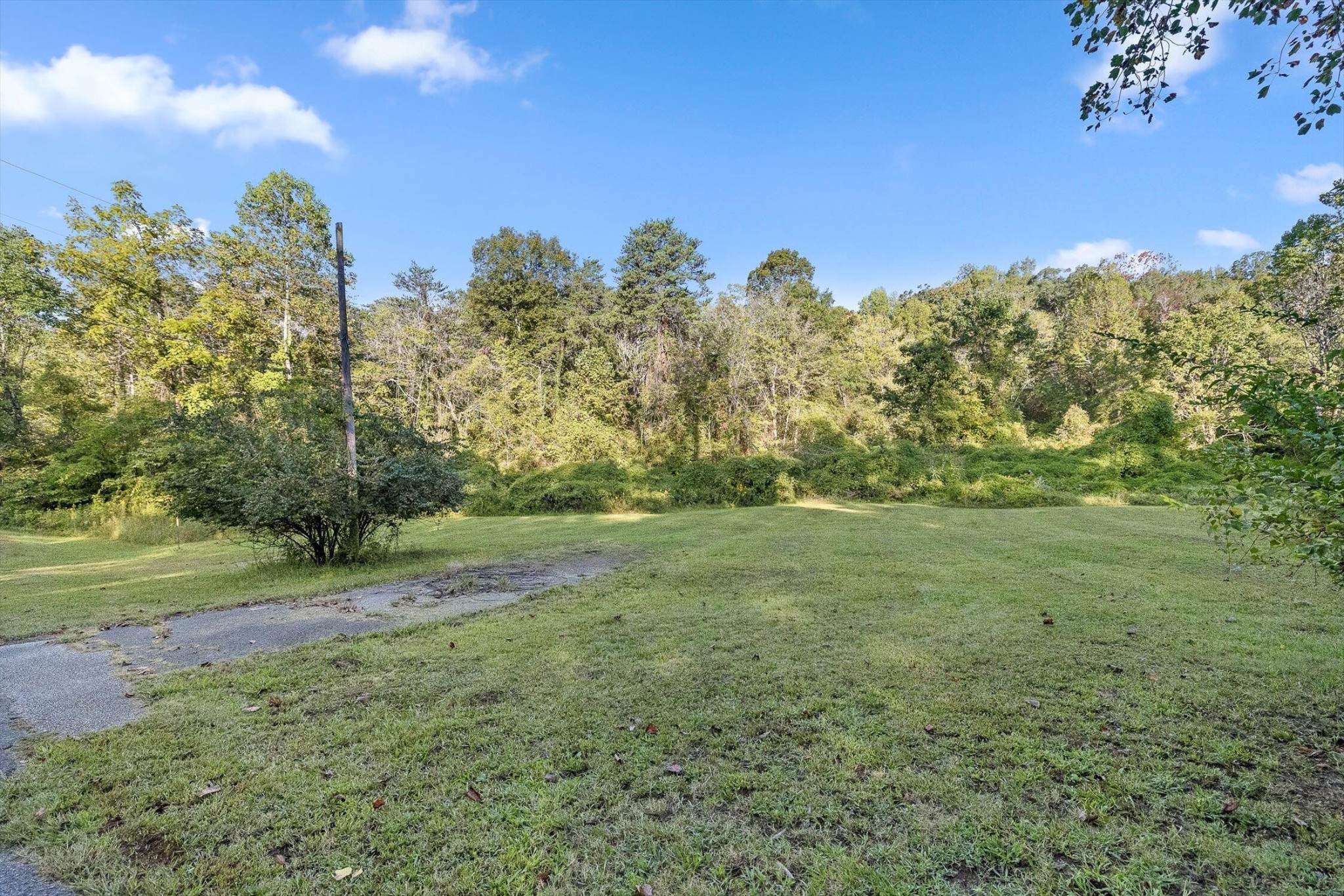 1612 Lula Lake Road