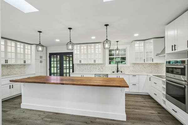 463 Walton Ferry Rd, Hendersonville, TN, 37075