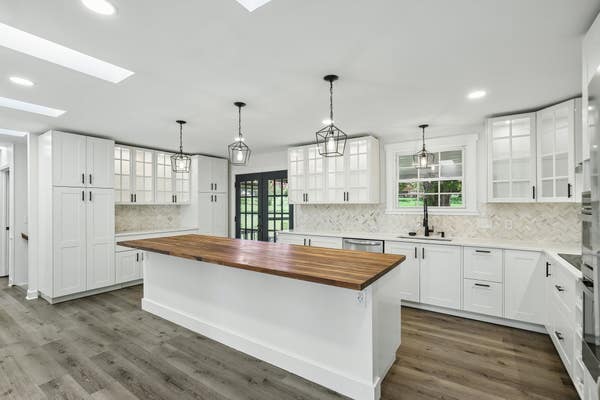 463 Walton Ferry Rd, Hendersonville, TN, 37075