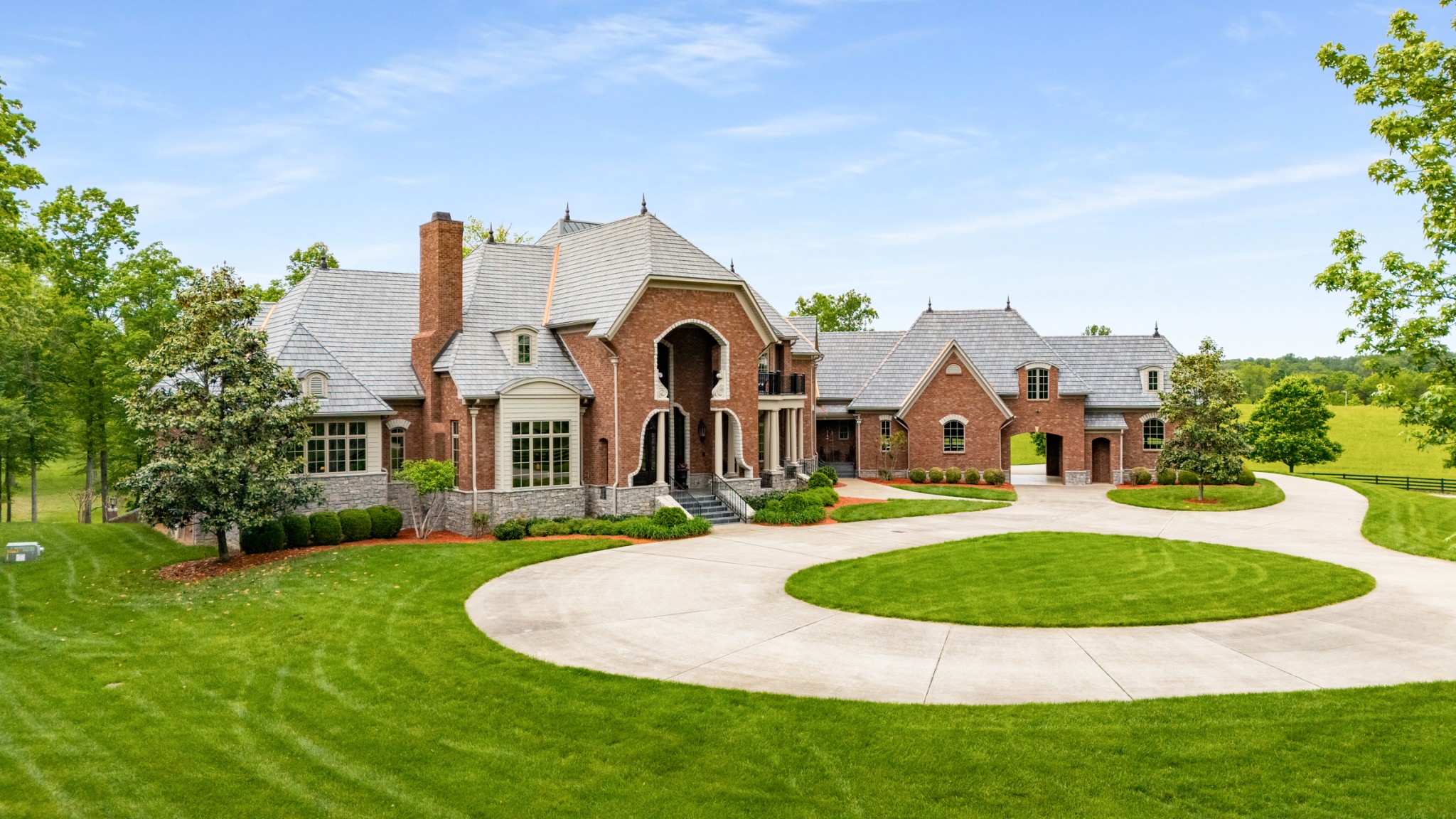 2925 Old Clarksville Pike