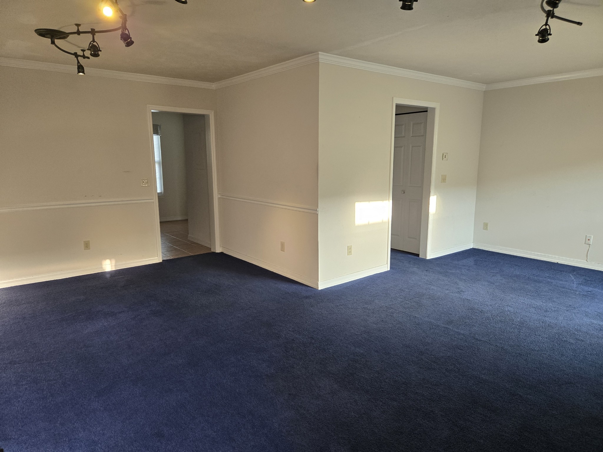 302 Plymouth Rock Ct