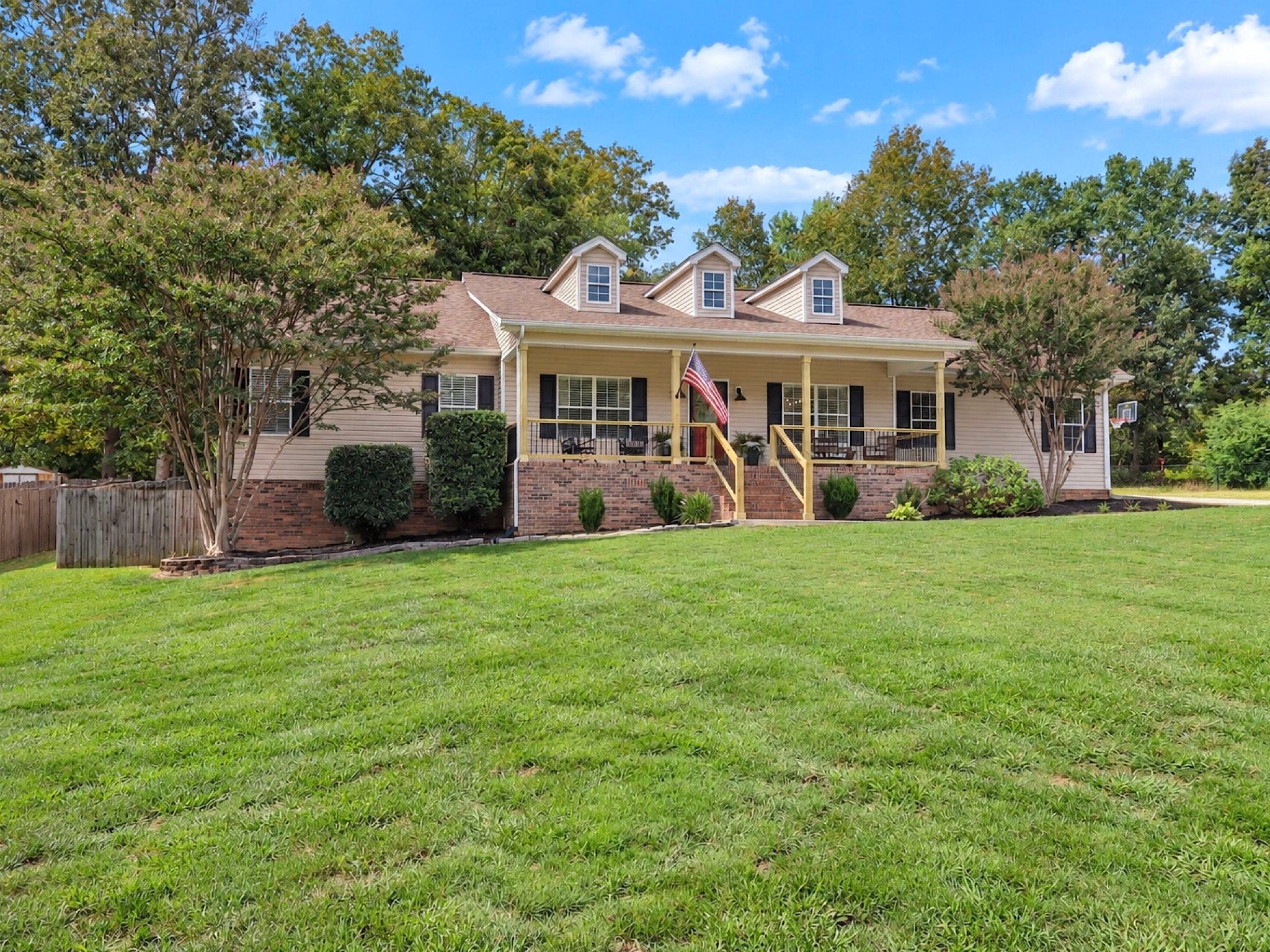 165 Savannah Ridge Trl NE