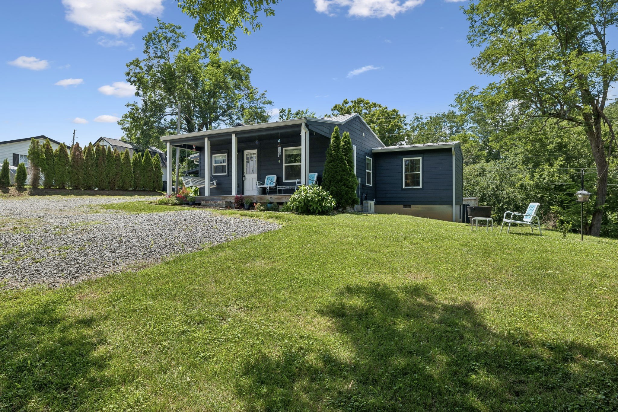 150 Crawford Hill Rd