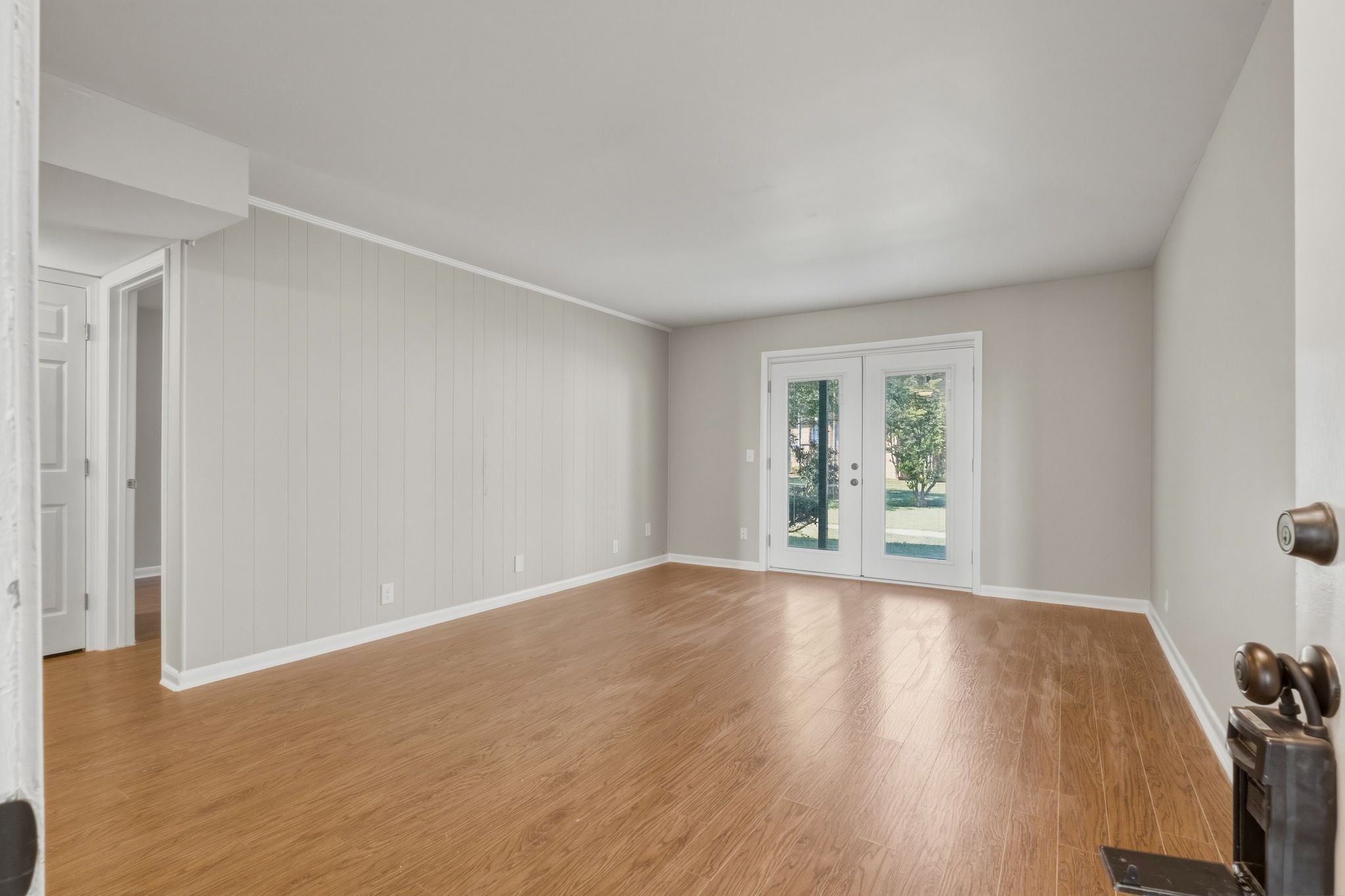 555 N DuPont Ave A16