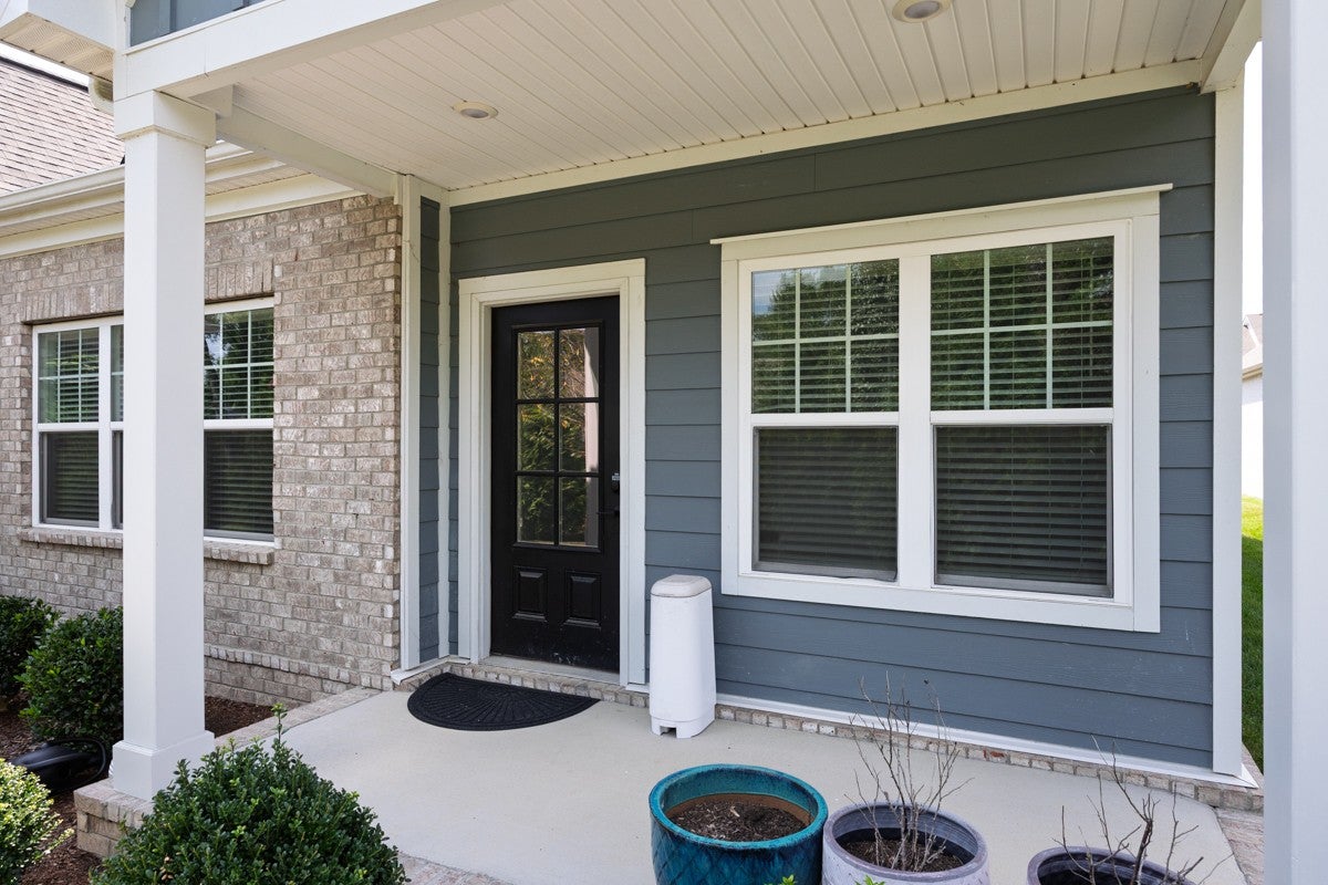 132 Kings Knoll Blvd