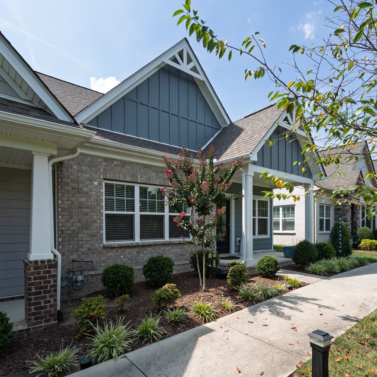 132 Kings Knoll Blvd