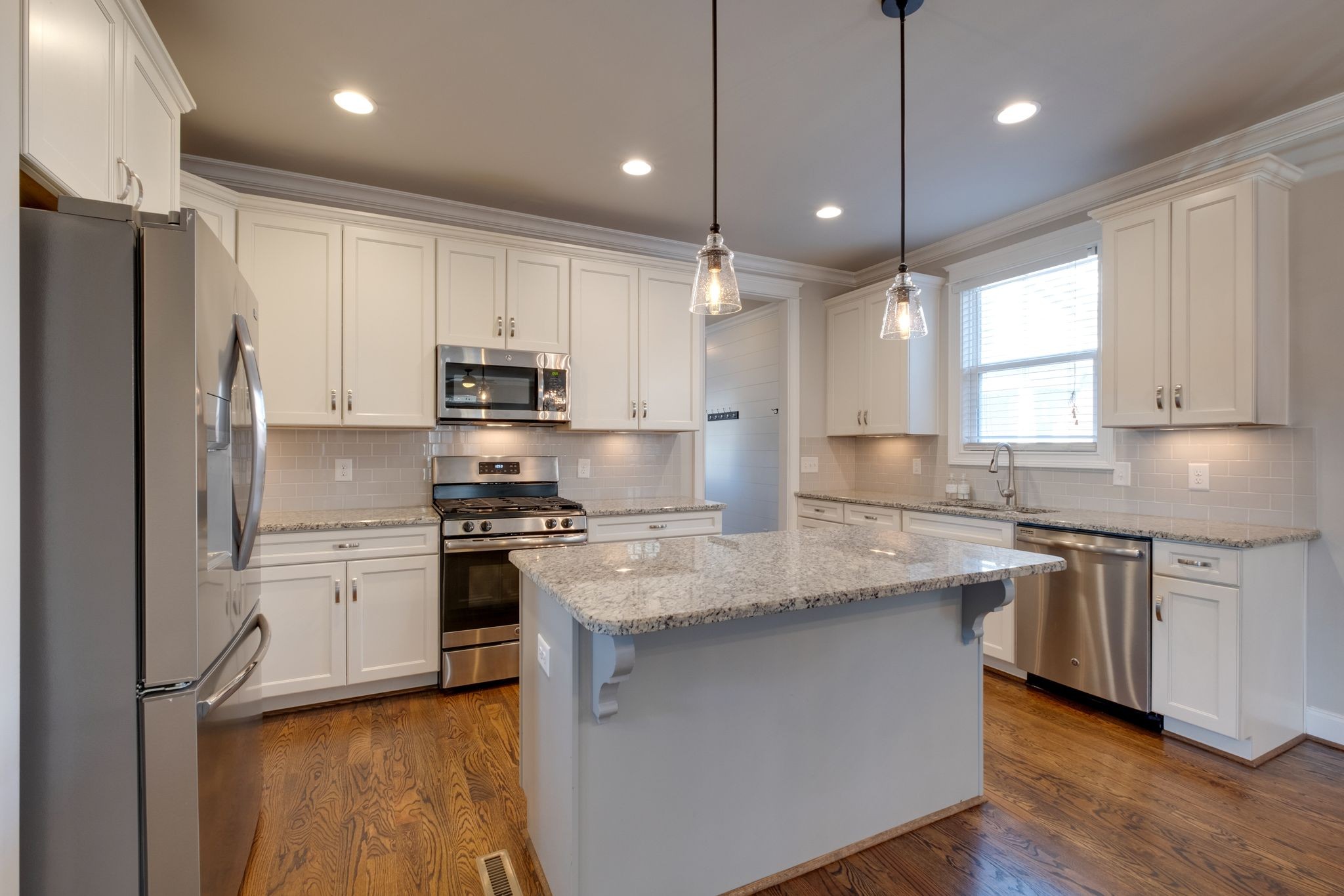 Nashville, Tennessee 37214, United States, 4 Bedrooms Bedrooms, ,4 BathroomsBathrooms,Residential,Active,5407