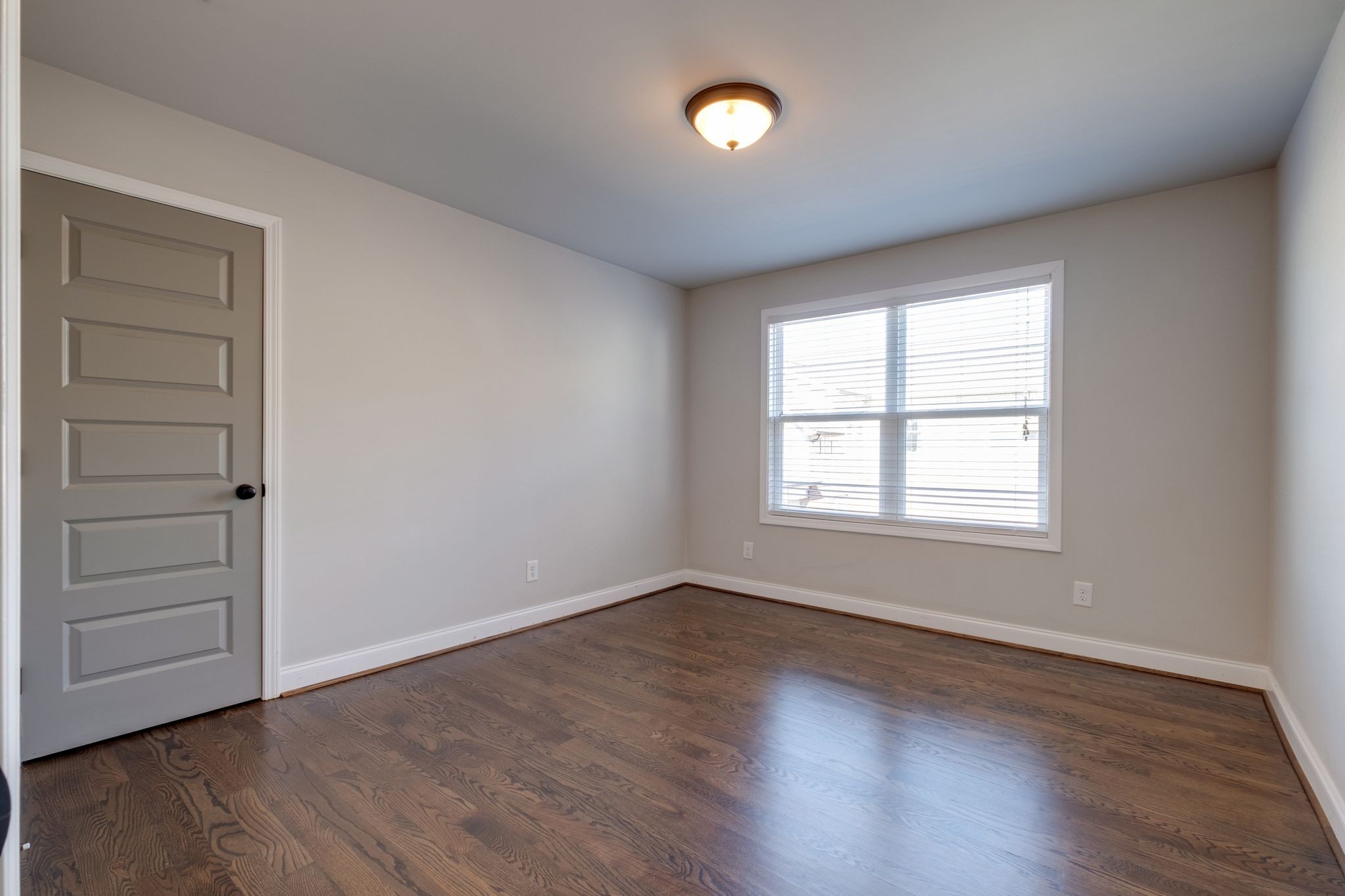 Nashville, Tennessee 37214, United States, 4 Bedrooms Bedrooms, ,4 BathroomsBathrooms,Residential,Active,5407