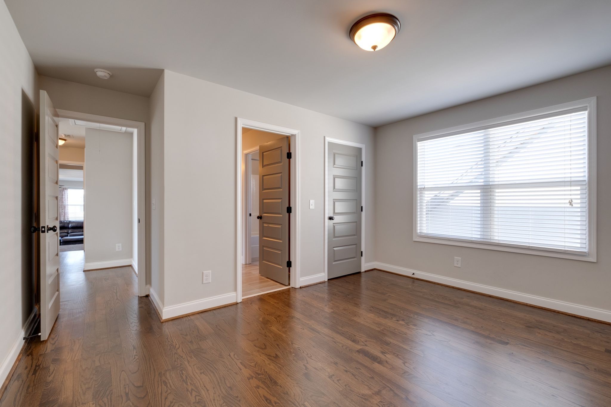 Nashville, Tennessee 37214, United States, 4 Bedrooms Bedrooms, ,4 BathroomsBathrooms,Residential,Active,5407