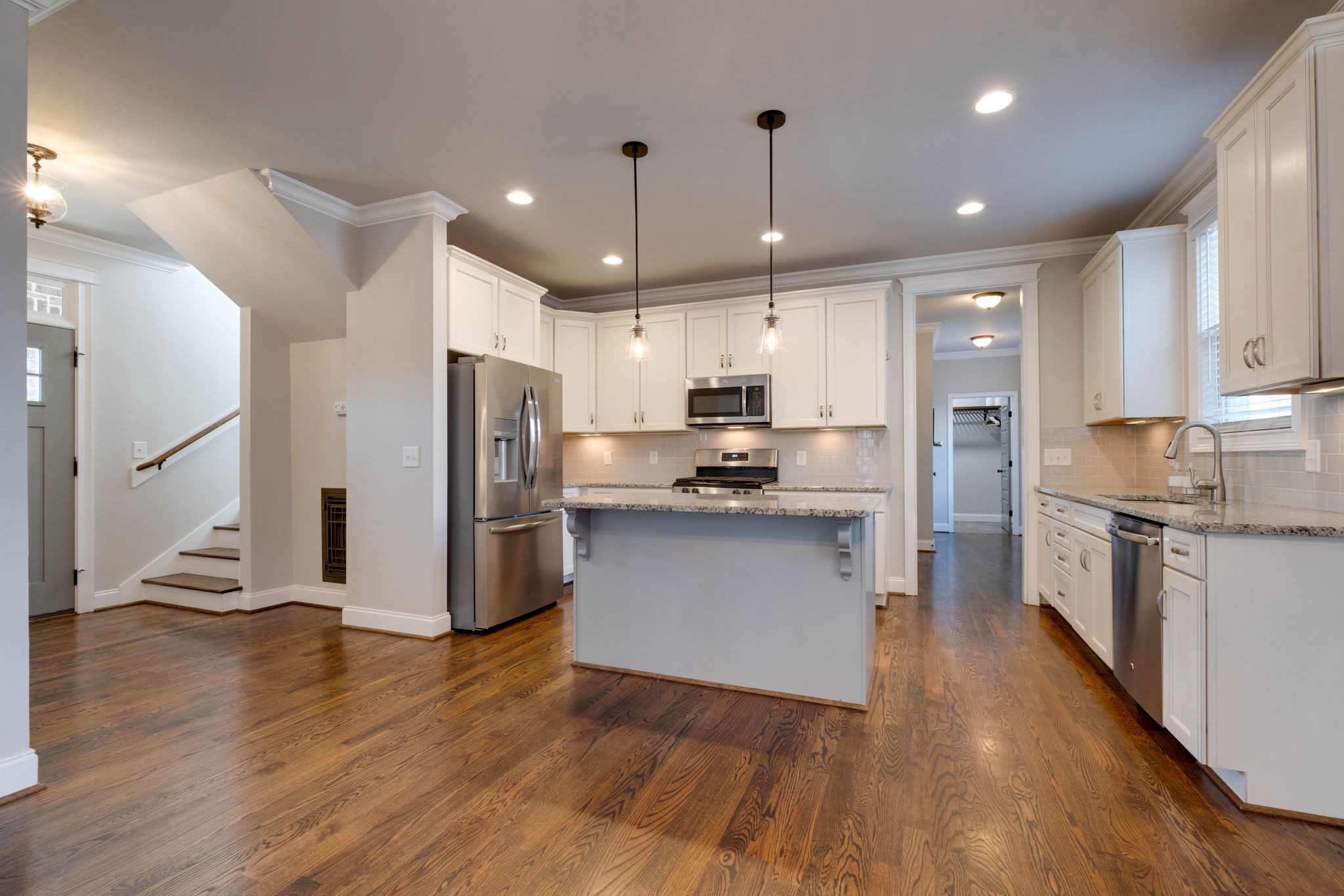 Nashville, Tennessee 37214, United States, 4 Bedrooms Bedrooms, ,4 BathroomsBathrooms,Residential,Active,5407