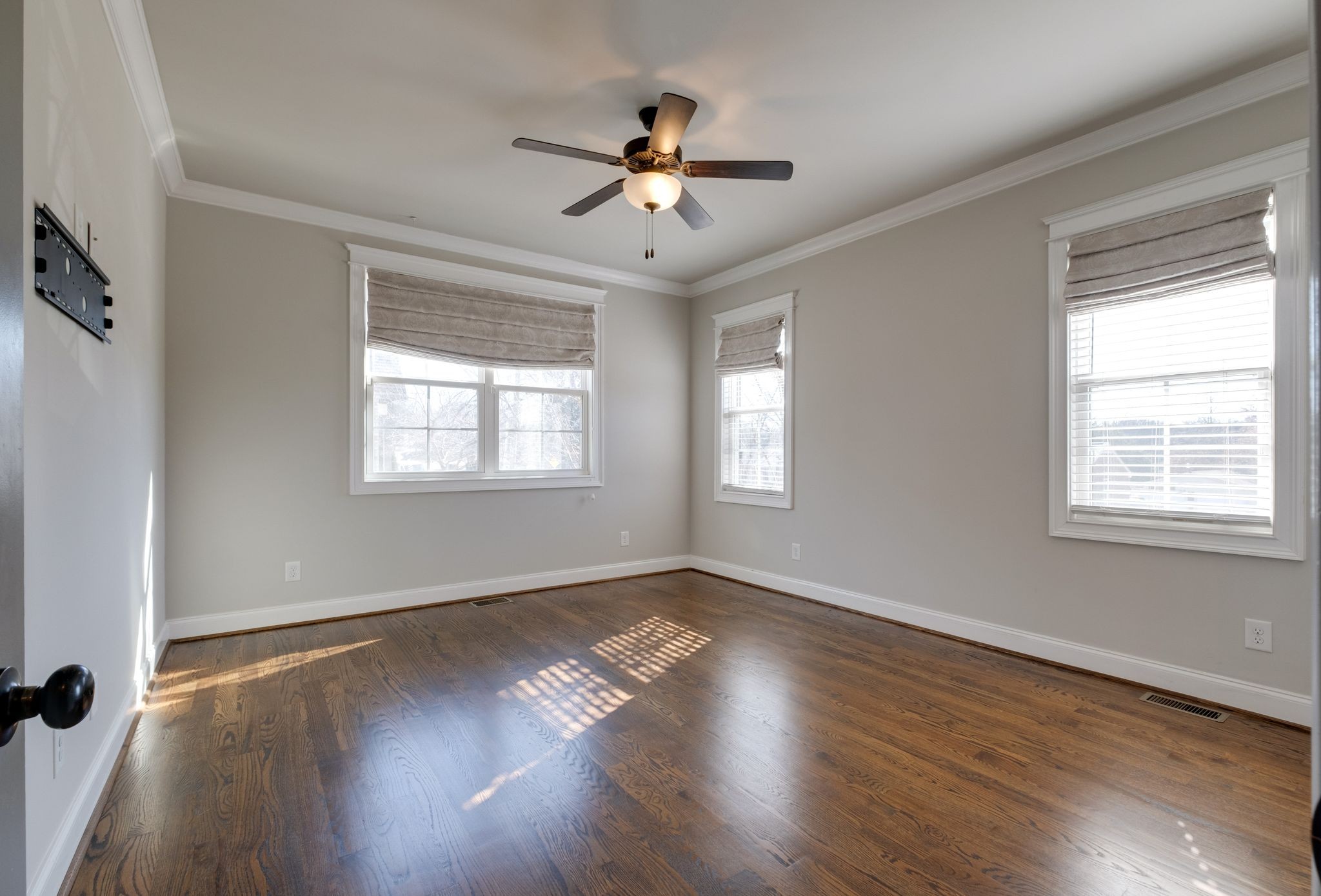 Nashville, Tennessee 37214, United States, 4 Bedrooms Bedrooms, ,4 BathroomsBathrooms,Residential,Active,5407