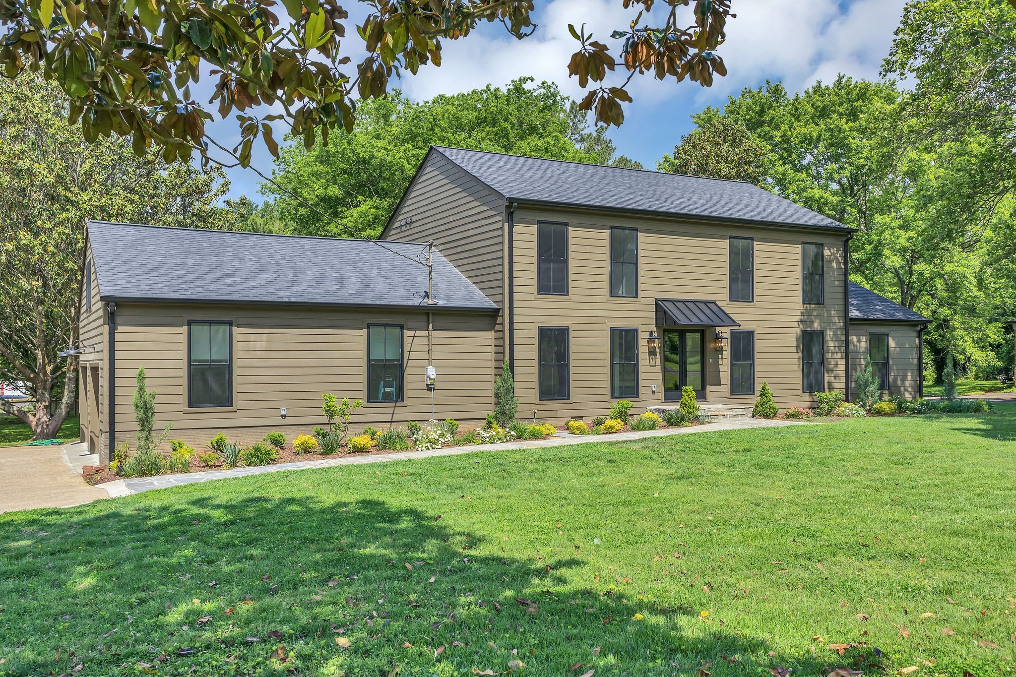 2513 Hillsboro Road