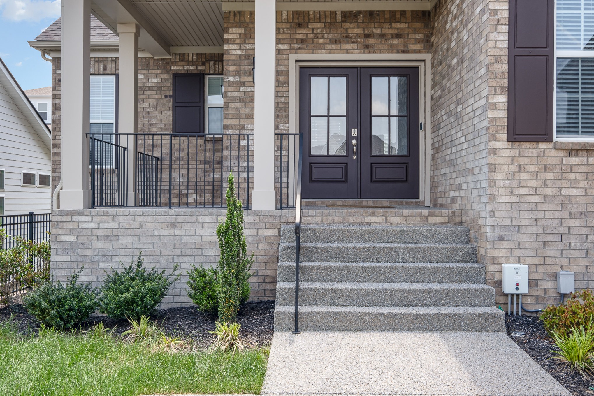 5509 Dana Ln