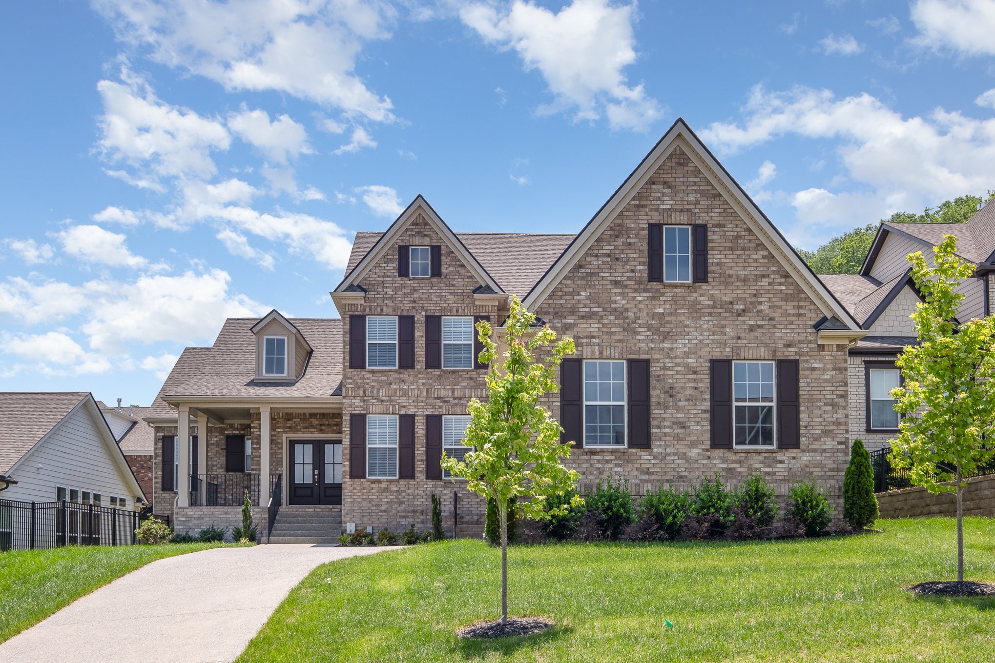 5509 Dana Ln